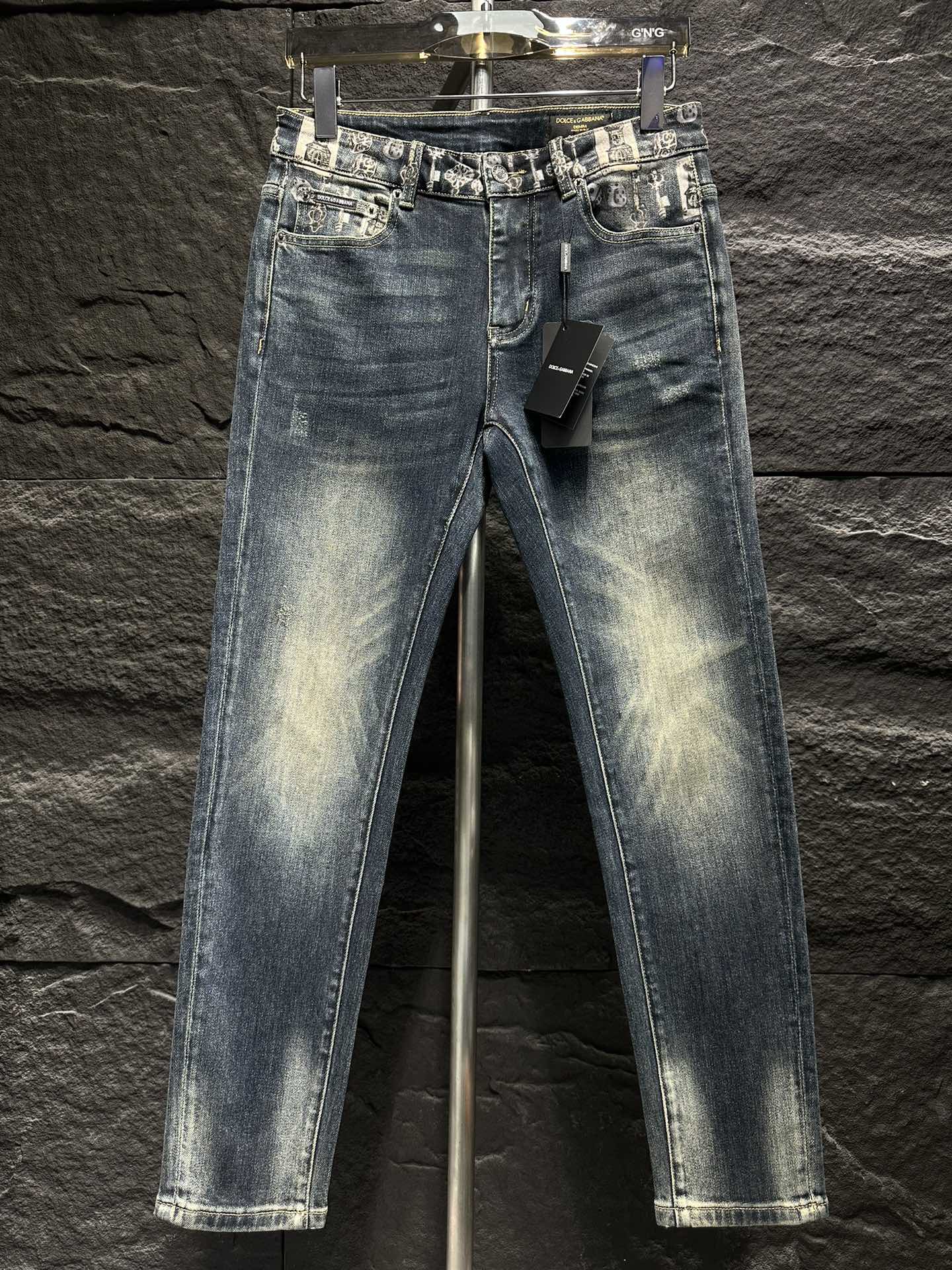 Dolce & Gabbana Men's Slim-Fit Jeans with Distressed Wash and Graphic Details 2 i1747044339 4912 1