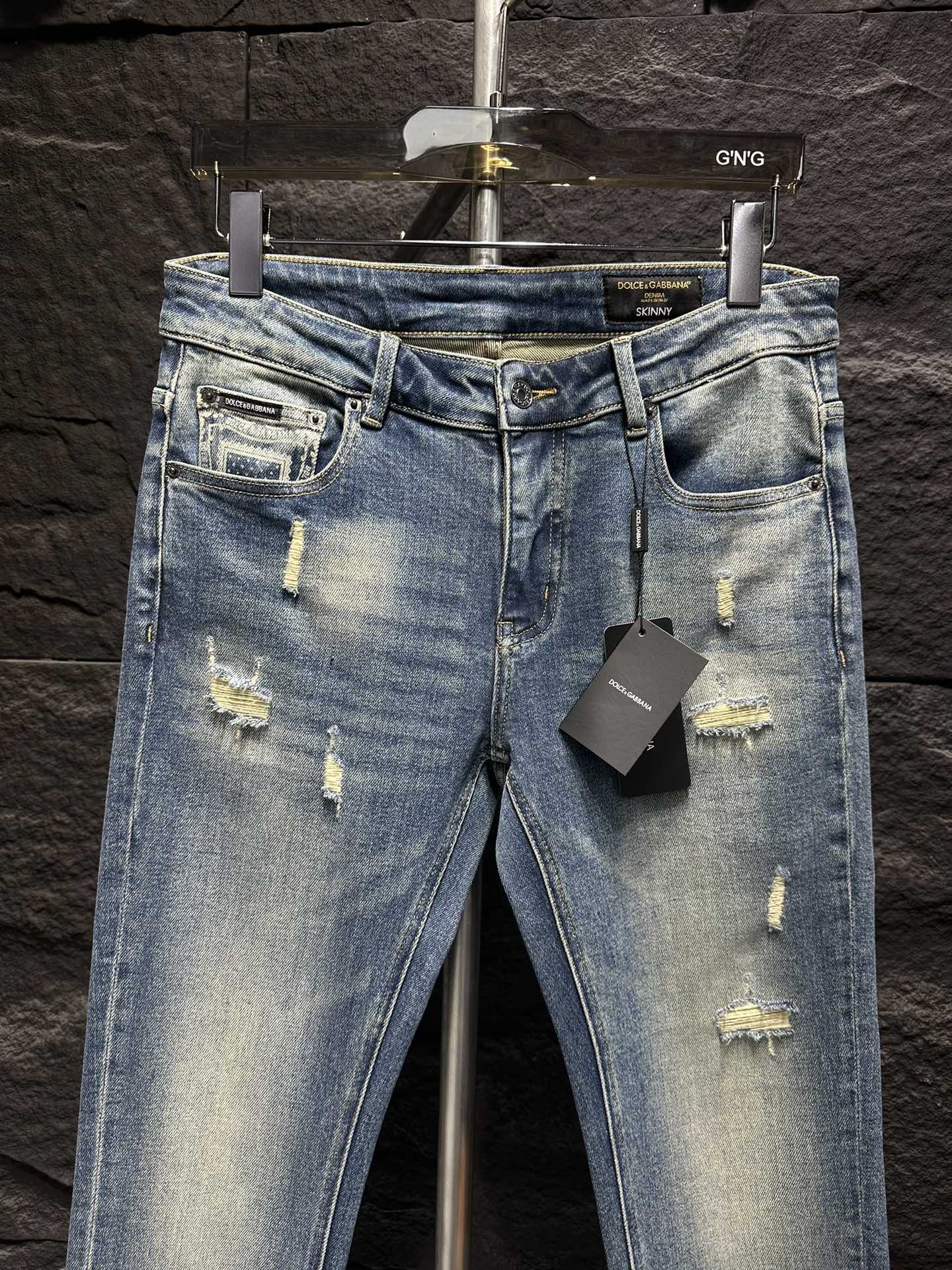 Dolce & Gabbana Jeans - Slim Fit Denim with Logo Detail - Sizes 29-38 4 i1747044407 169 6
