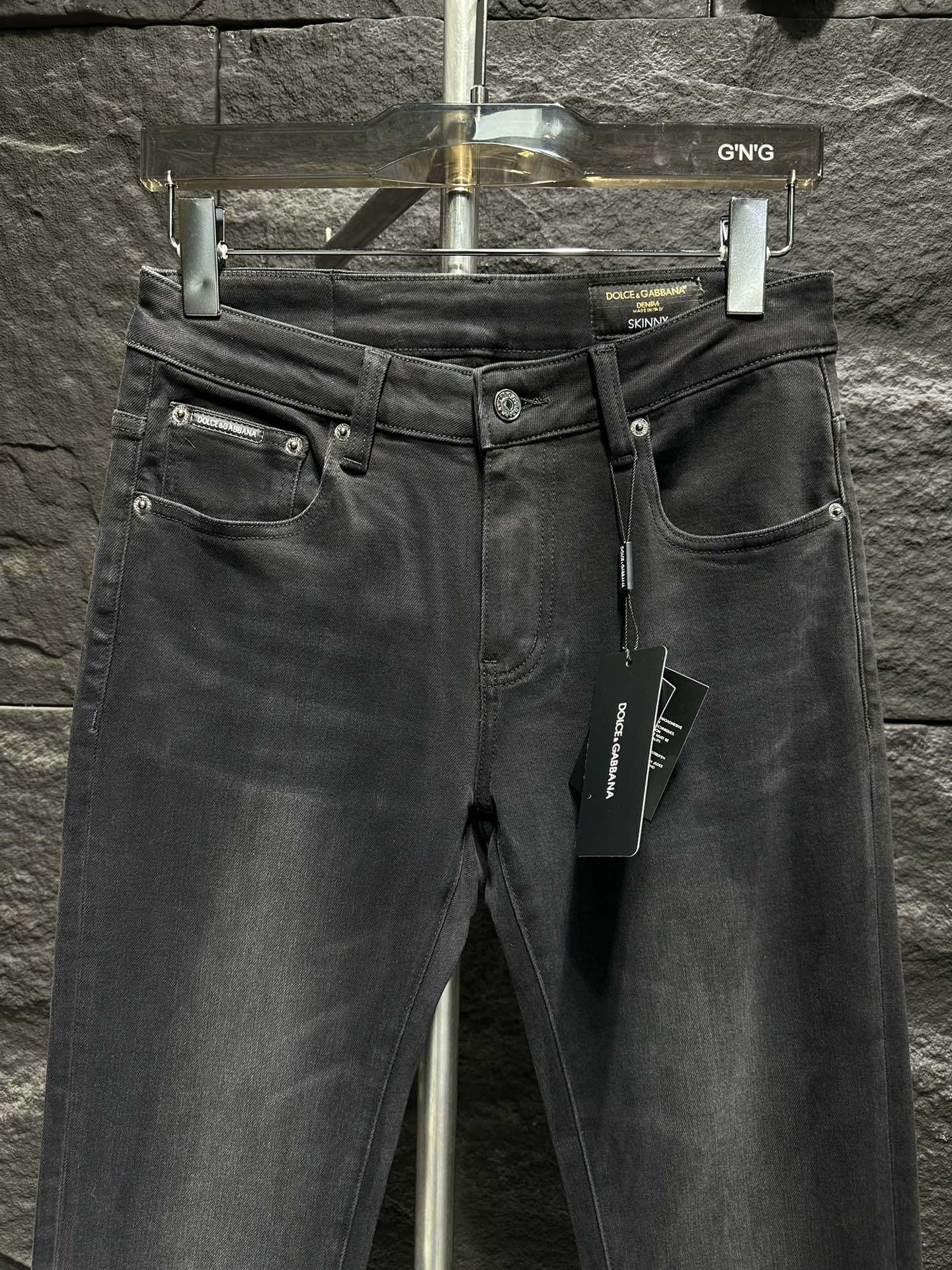 Dolce & Gabbana Men's Slim-Fit Black Wash Jeans with DG Logo 4 i1747547669 2959 1