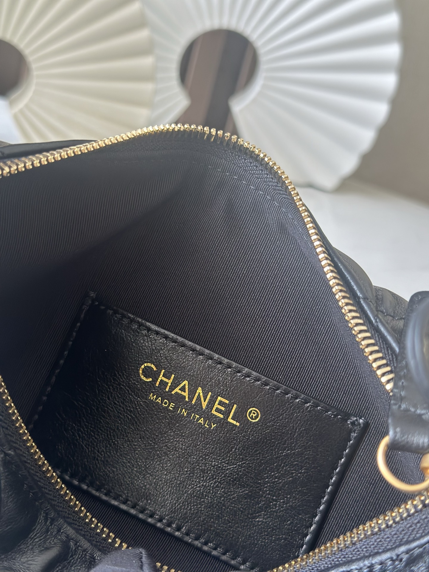 Chanel Style Black Leather Hobo Bag style reference detail image 8 from source 776542