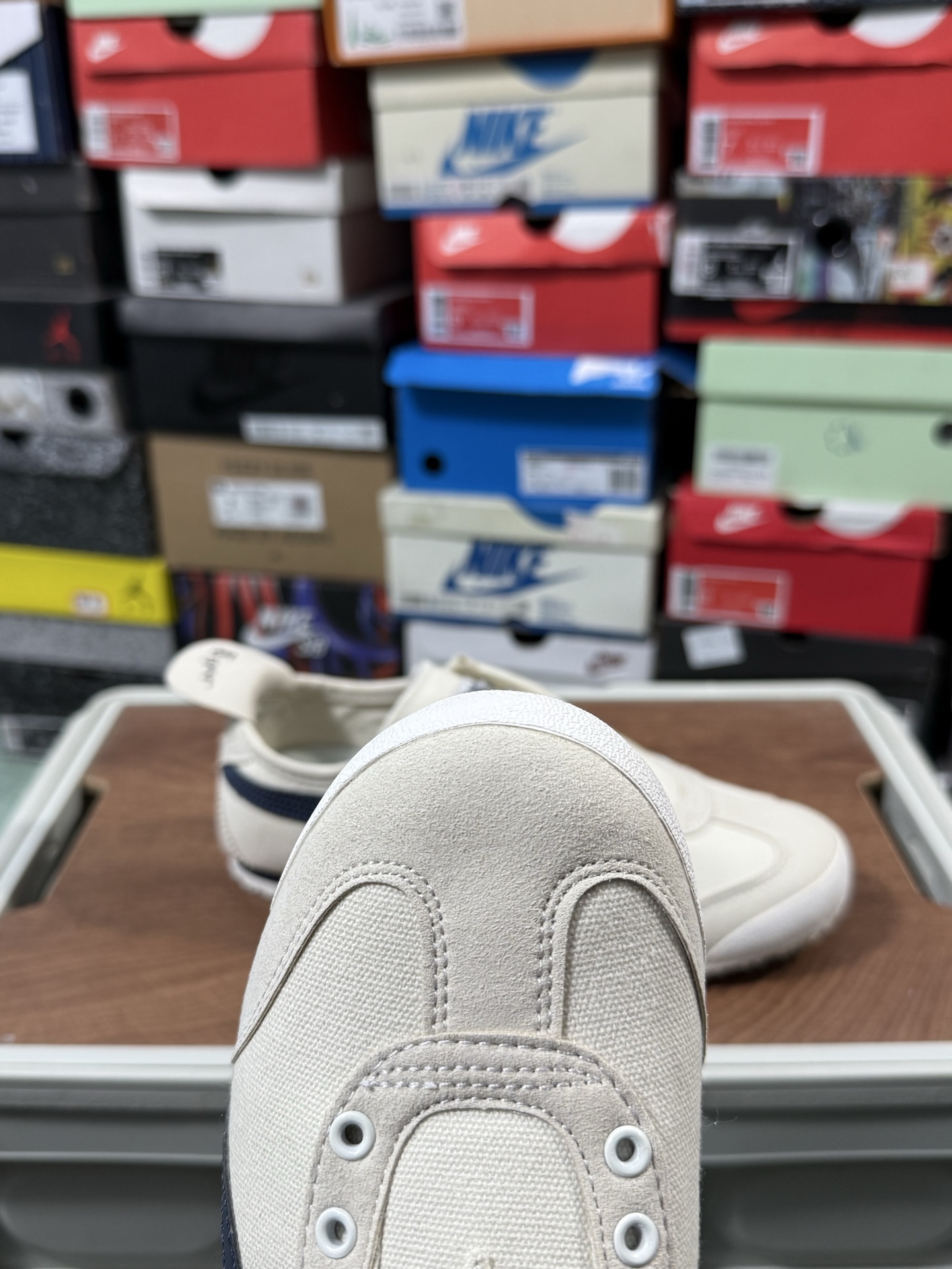 💰125 清仓特价头层皮🚑🚑
#C版头层福利 Onitsuka Tiger MEXICO 66 亚瑟士鬼冢虎复古经典板鞋 产品从款式颜色造型上体现出追求舒适和细节的完美 鞋类更是推崇手工制作的严谨与完美 融舒适性与可穿性的设计风格 注重细节的完美和别致魅力 既保持稳重 又不失轻松的时尚感 尺码:36 37 37.5 38 39 39.5 40 40.5 41.5 42 42.5 43.5 44 45