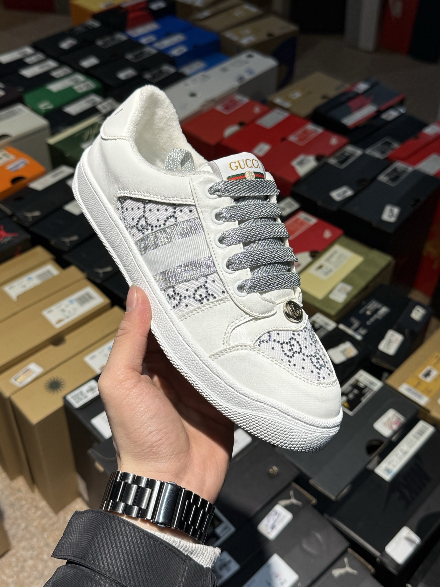 #独家实拍 Gucci/古驰小脏鞋 休闲复古百搭低帮板鞋 尺码:如图 编码#A7YT1013 立即抢购👉 立即抢购👉 立即抢购👉 立即抢购👉