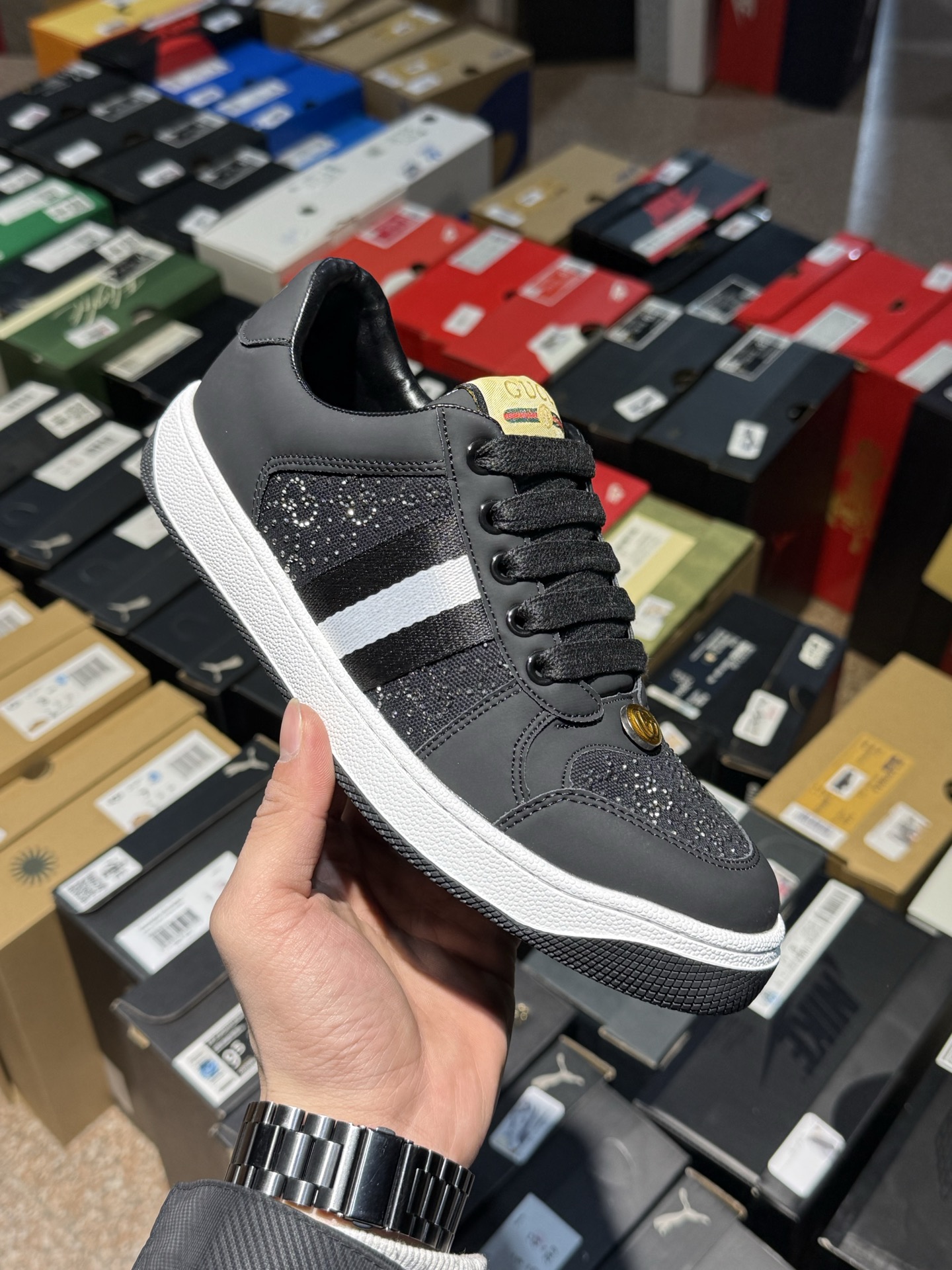 #独家实拍 Gucci/古驰小脏鞋 休闲复古百搭低帮板鞋 尺码:如图 编码#A7YT1013 立即抢购👉 立即抢购👉 立即抢购👉 立即抢购👉