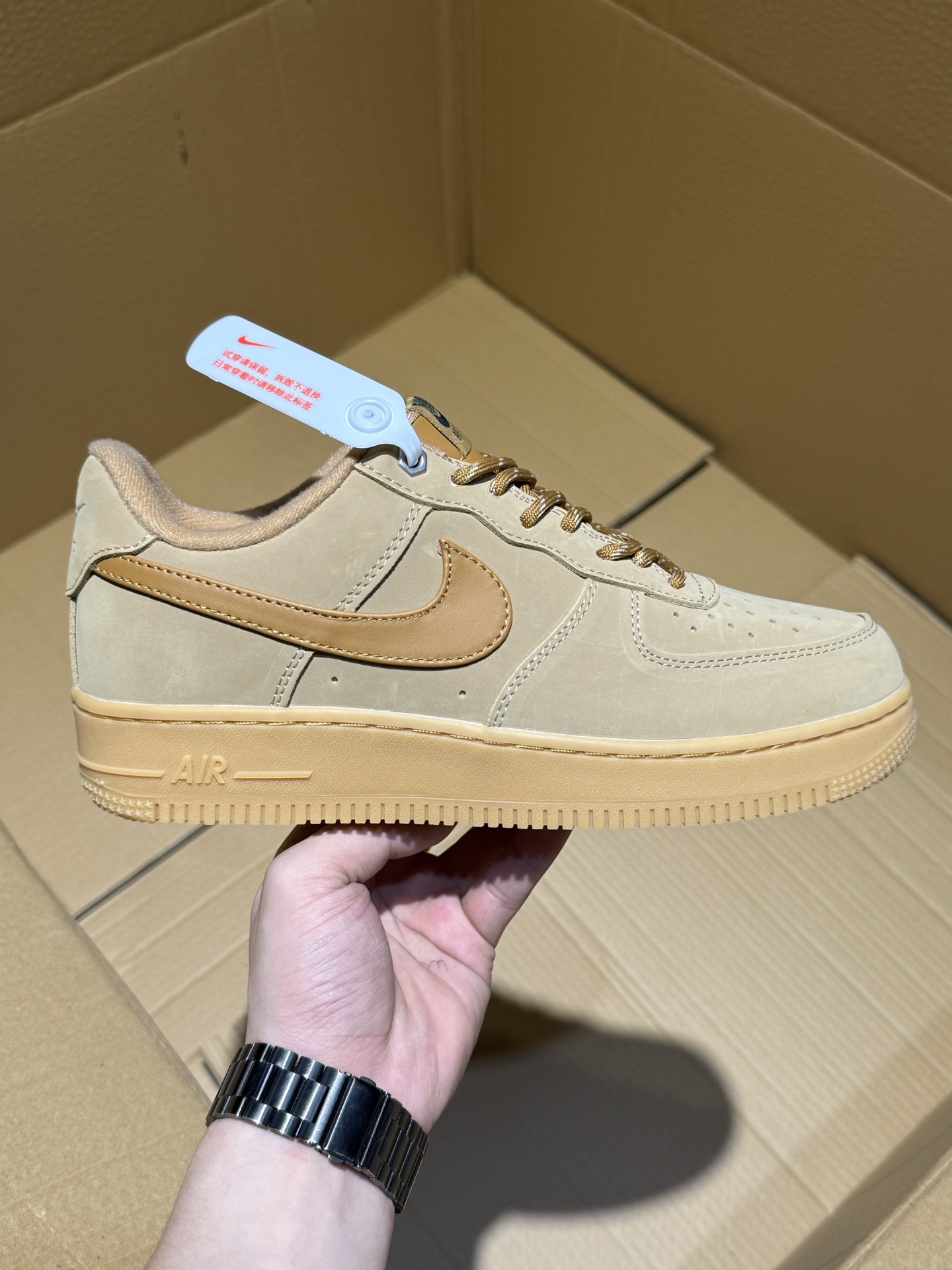 福利 调价 刷色 大量补齐 刷色特价 #NK Air Force 1 Low 07 LV8 "Wheat Flax" 空军一号低帮 小麦色 CJ9179-200 奥莱zp订单 直播间399 499一样的东西 帮你省钱 柔软、弹性十足的缓震性能和出色的中底设计 横跨复古与现代的外型结合 造就出风靡全球三十多年的Force 1 直到今天还深受青睐 👉 立即抢购👉 立即抢购👉 立即抢购👉