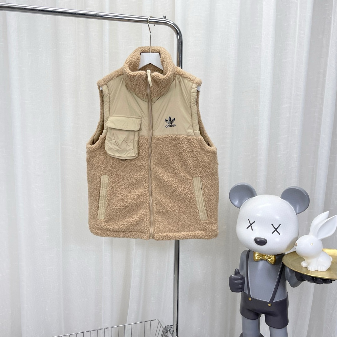 Adidas 24 Scrambling Horses Vest: Warm, Stylish, and Comfortable for Autumn/Winter - 图片 2