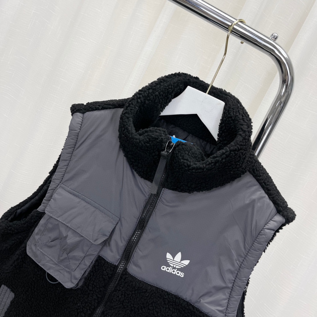 Adidas 24 Scrambling Horses Vest: Warm, Stylish, and Comfortable for Autumn/Winter - 图片 8