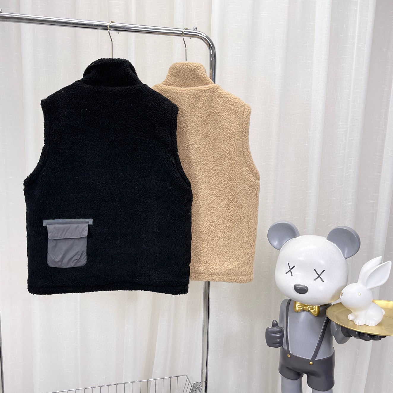 Adidas 24 Scrambling Horses Vest: Warm, Stylish, and Comfortable for Autumn/Winter - 图片 4