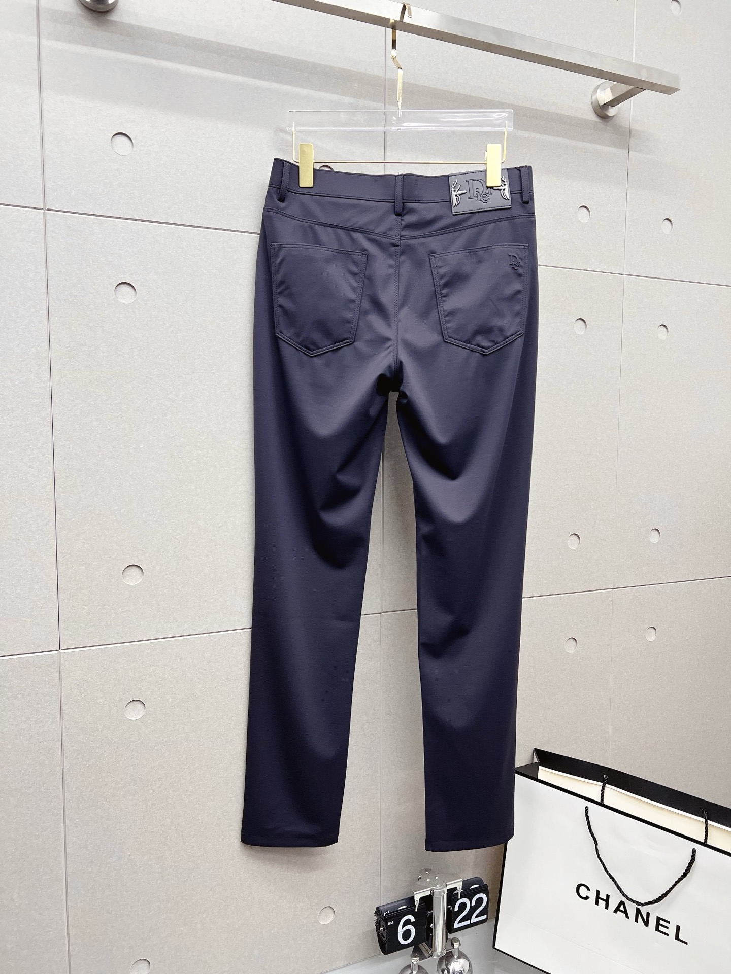 Dior Dior Customized T-Pants 2025SS: Advanced, Comfortable, Prominent, Customized Gold Works - 图片 7