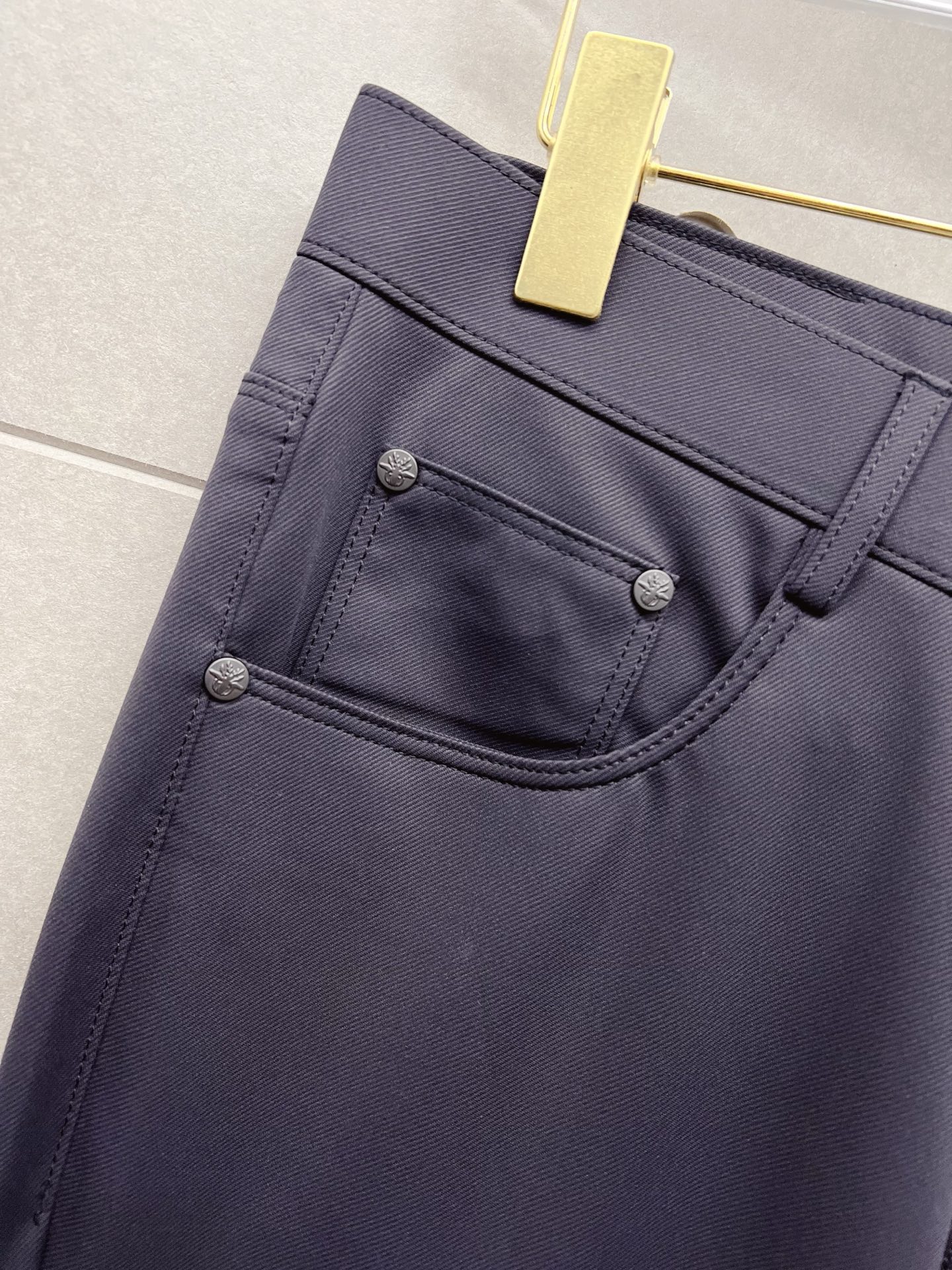Dior Dior Customized T-Pants 2025SS: Advanced, Comfortable, Prominent, Customized Gold Works - 图片 6