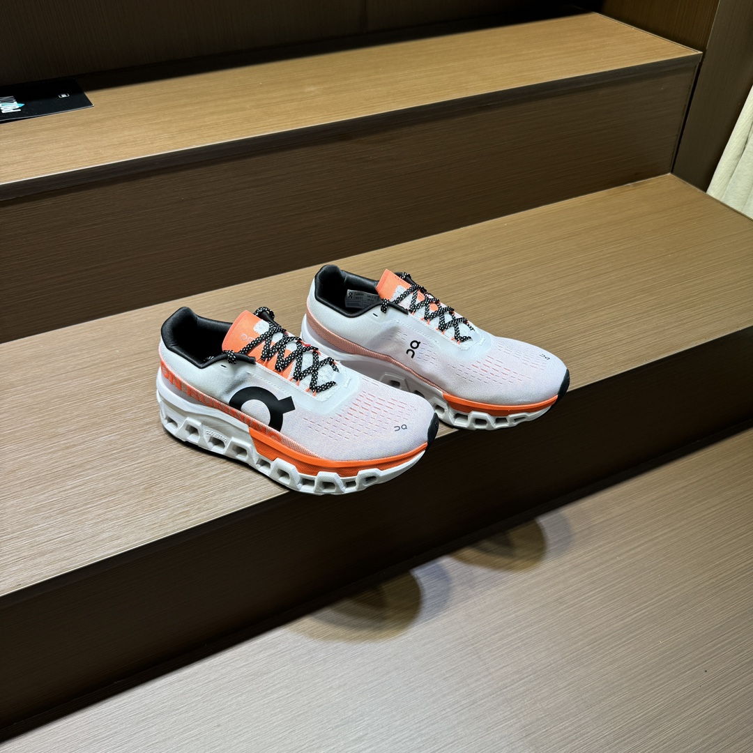 O.R., little monster at p. 483, claudmont, year-old. Size: 36-47