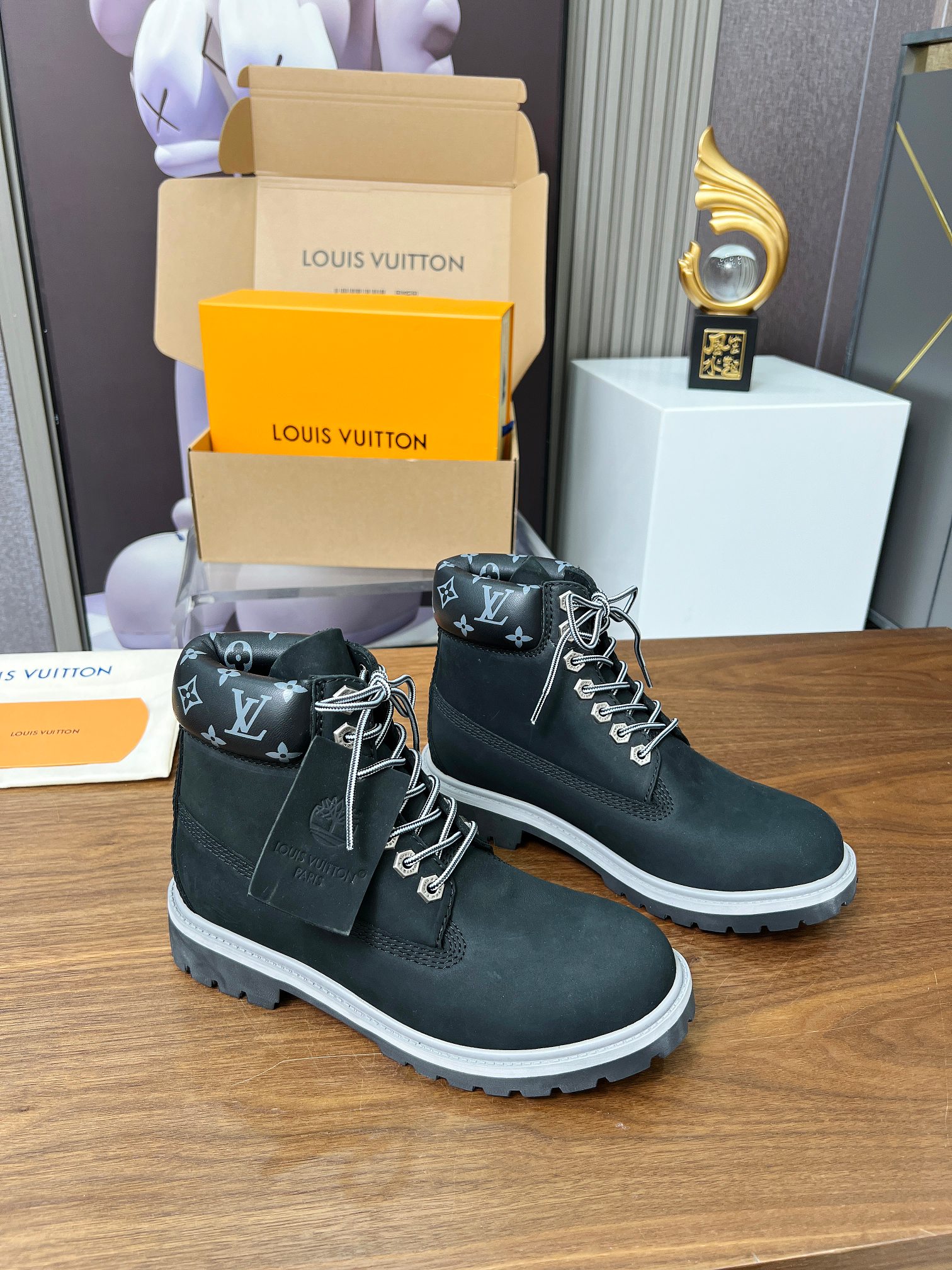 Where to Buy
 Louis Vuitton mirror quality
 Martin Boots Yellow Men Cowhide Fall/Winter Collection