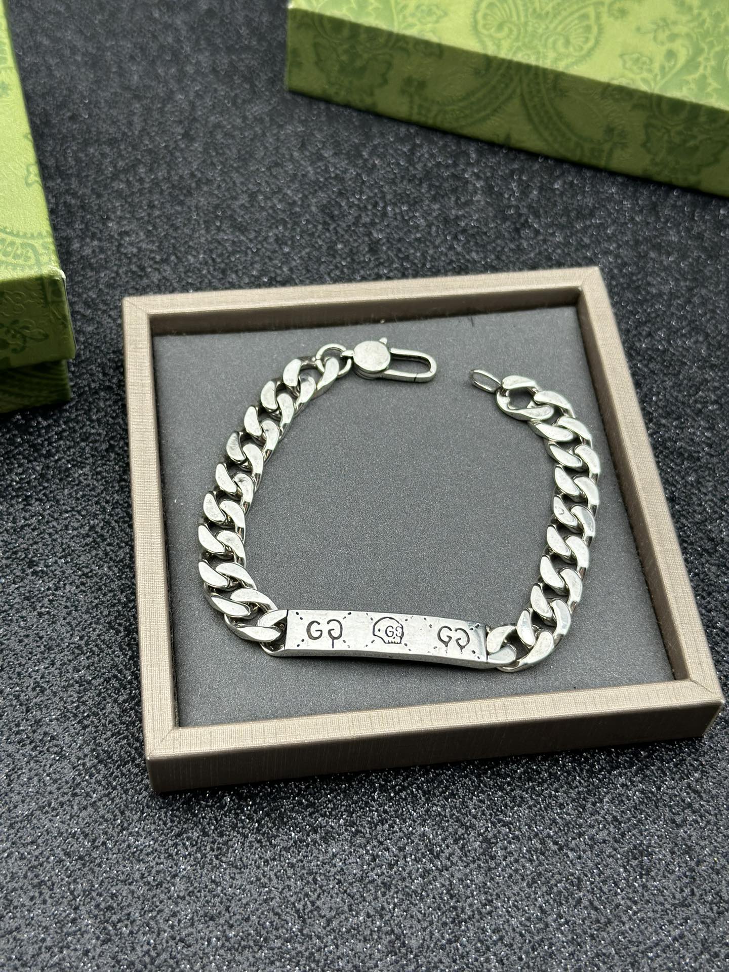 NO:110509,Counter hot products, direct sales from manufacturers, counter-to-version Guuc* bracelet, jewelry boutique, bracelet19860909专柜爆款 厂家直销 专柜对版 Guuc*手链,饰品精品,bracelet,Jewelry