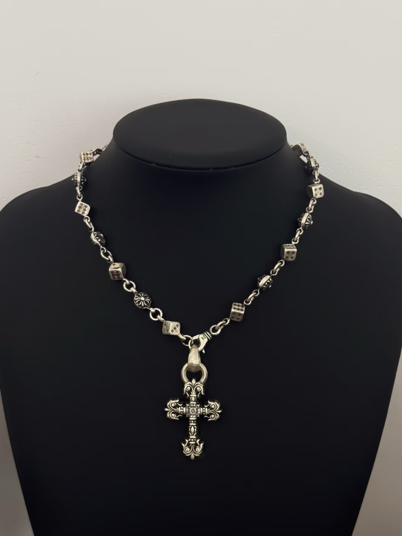 Chrome Hearts ℍ𝕖𝕒𝕣𝕥𝕤克罗心