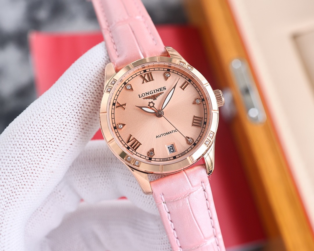 NO:389048,White shell, golden rose [rose] [rose] - the latest recommended Longines women's model, Xiaohongshu hit, women's watch, youthful years, can be matched with more color belts. Mirror sapphire crystal glass- scratch-resistant material is made of 316 stainless steel case, power reserve 48 hours, waterproof depth meters, size 33 movement brand new imported 8215 zero rework strap Italian cowhide. Original automatic buckle, best women's watch, the real standard for rich women, is a representative work of high-end watch, noble and famous, the details reveal the noble lady's noble, very tasteful, ingenious, elegant and authentic. The quality of the big factory!  Welcome to reprint!  longines cowhide19860909白壳,金玫[玫瑰][玫瑰]—最新力荐浪琴女款,小红书爆款,女装腕表,青春年华,可以搭配更多颜色皮带 镜面蓝宝石水晶玻璃-防刮 材质采用316精钢表壳 动力储存48小时 防水深度米 尺寸33 机芯全新进口8215零返修 表带意大利牛皮. 扣原装自动扣 最佳女士腕表真正的富家女标配,为高端腕表的代表之作,尊贵彰显之美誉细节之处透露女士高贵,品味十分,匠心巨制,大气廉美正品.大厂品质！欢迎转载！,,longines,cowhide,Watch