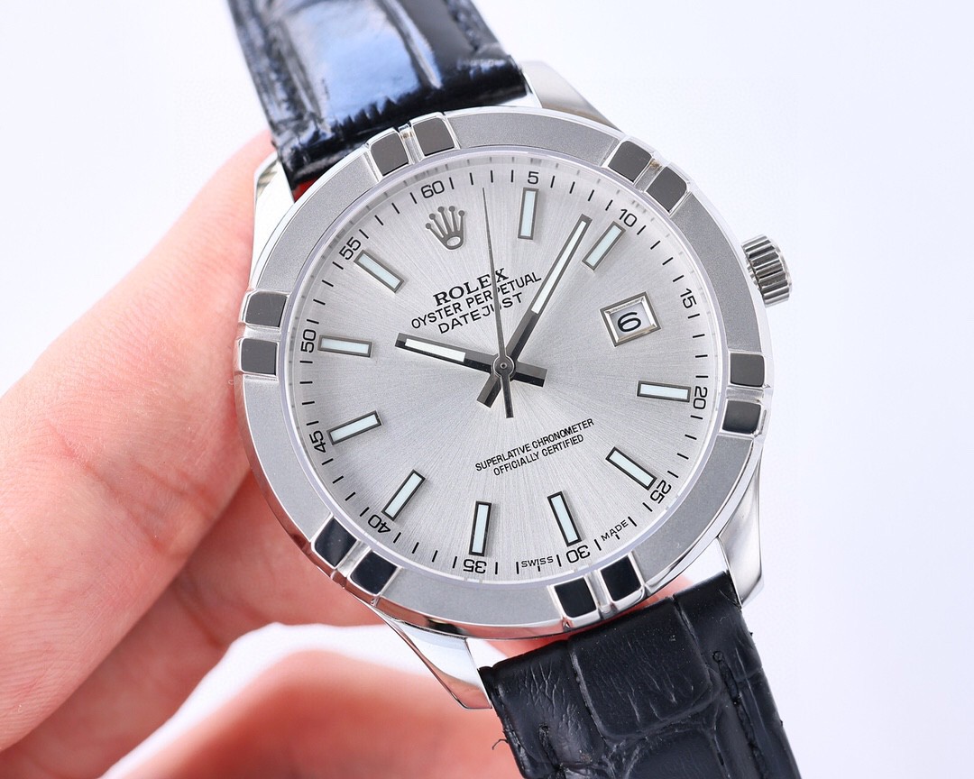 NO:389058,White Shell Gold Shell Latest Model is on the market, Rolex Log Series!  Adopting a unique appearance design style, literally citing the usual simplicity, atmospheric and high-end luxury, and the inherited series of men's watches is recommended for new products. The movement is matched with a brand new imported (zero rework) Size 40 Mirror sapphire glass never scratched Material 316L stainless steel case Power reserve 48 hours Waterproof depth 100 meters Italian calfskin, Rolex, cowhide19860909白壳 金壳 最新款上市,劳力士日志系列！采用独特的外形设计风格 ,字面引用一贯的简洁大气高档奢侈, 传承系列男士腕表新品推荐欢迎品鉴 机芯搭配全新进口（零返修） 尺寸40 镜面蓝宝石玻璃永不刮花 材质316L精钢表壳 动力储存48小时 防水深度100米 意大利小牛皮,,rolex,cowhide,Watch