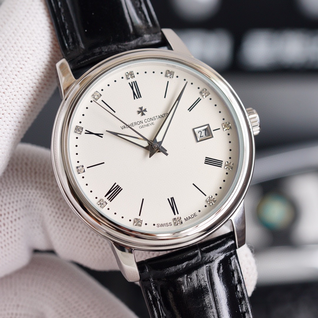 NO:389092,The new platinum model is mainly promoted. At the strong request of major buyers, the latest men's model Vacheron Constantin has finally been released today!  Simple and elegant!  Business Optimal!  You deserve it!  Movement matching (zero rework) Size 40 Mirror sapphire glass never scratched Material 316 stainless steel case Power reserve 48 hours Waterproof depth 100 meters Italian calfskin original pin buckle!  !  !  ,vacheron,cowhide19860909白金新款主推,应各大买家强烈要求,最新男款江诗丹顿今天终于面世了！简雅大方！商务优选！你值得拥有！ 机芯搭配（零返修） 尺寸40 镜面蓝宝石玻璃永不刮花 材质316精钢表壳 动力储存48小时 防水深度100米 意大利小牛皮原装针扣！！！,,vacheron,cowhide,Watch