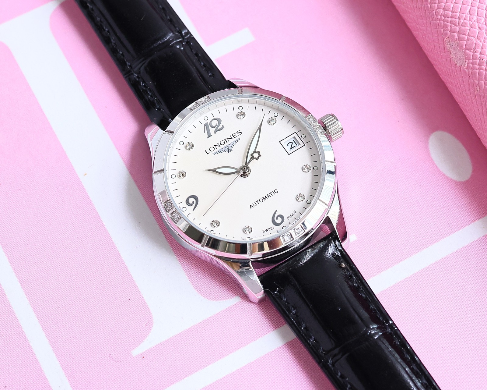 Luxury Women’s Wristwatch: Elegant Design, High-End Materials, Italian Leather Strap - 图片 4