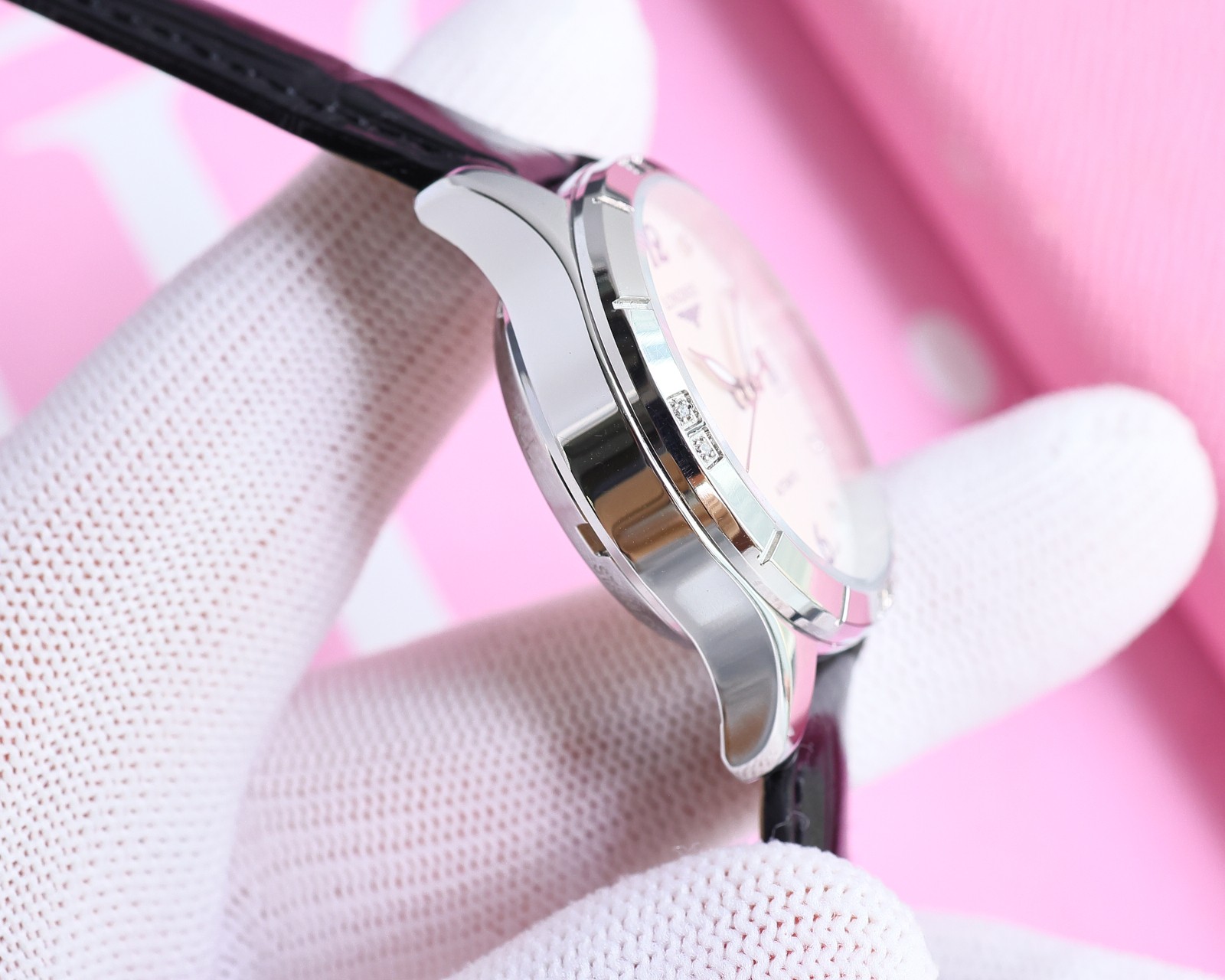 Luxury Women’s Wristwatch: Elegant Design, High-End Materials, Italian Leather Strap - 图片 8