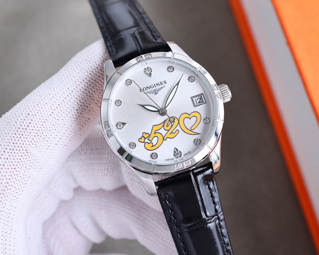 NO:389189,White shell, gold shell The latest version of Longines [LONGINES] mechanical female watch specially invited top designers to design for all goddesses!  Let all male gods love you more!  , launched a new product designed for every woman, suitable for all goddesses to wear, and can show noble and elegant temperament in different scenes. Give the goddess and best friend, the best choice is the best quality. Mirror sapphire crystal glass- scratch-resistant material is made of 316 stainless steel case, power reserve 48 hours, waterproof and waterproof depth 100 meters, size 33, all movements are imported 8215 zero rework belts imported from Italy, calfskin, original snaps, so that every goddess has his own noble identity!  longines cowhide19860909白壳,金壳 最新推出最新版本 浪琴【LONGINES】机械女表特邀顶级设计师为各位女神设计！让所有男神更爱你！,推出为每一位女性设计的新品,适合所有女神佩戴,在不同场景都能显示出高贵而优雅的气质,送女神,送闺蜜,不二之选顶级品质 镜面蓝宝石水晶玻璃-防刮 材质采用316精钢表壳 动力储备48小时 防水防水深度100米 尺寸33 机芯全部进口8215零返修 皮带意大利进口小牛皮,原装按扣,让每一位女神都有属于自己尊贵的身份！,,longines,cowhide,Watch