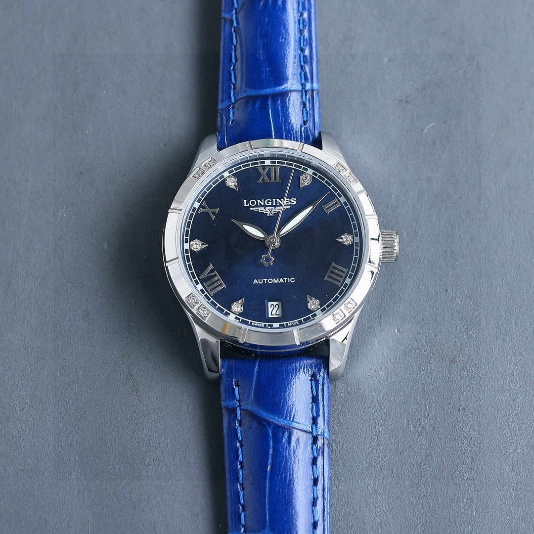 Luxury Women’s Wristwatch Review: White Zen 1840 vs. Gold P 1955 - 图片 5