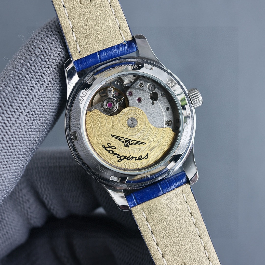 Luxury Women’s Wristwatch Review: White Zen 1840 vs. Gold P 1955 - 图片 8
