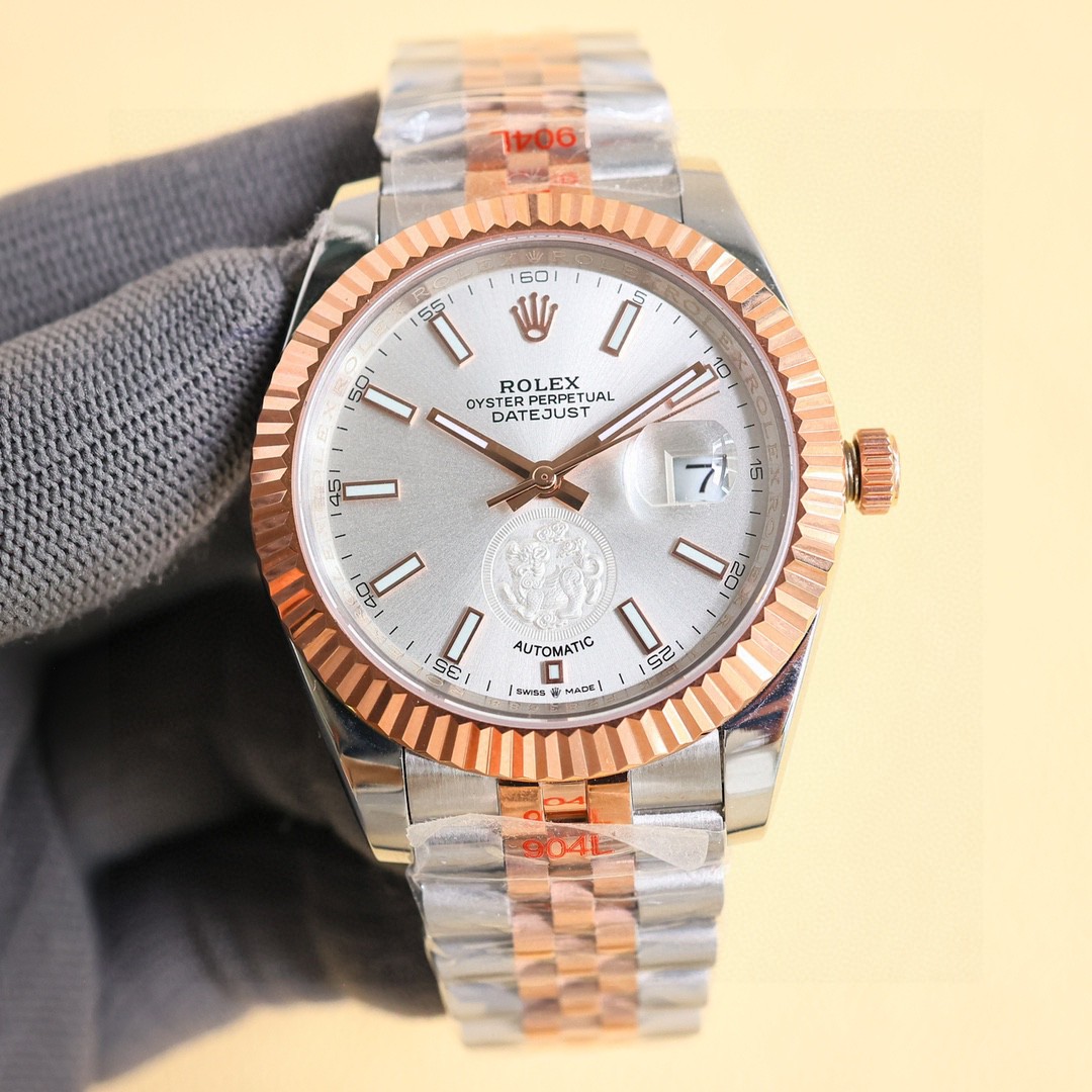 NO:741635,Platinum-gold. Carefully designed in response to the requirements of consumers, the latest model has been launched for three years, the Rolex Datejust series!  The Year of the Snake New Year's Edition Snake Collection adopts a unique design style. The literal design is to attract wealth, Kirin and Pixiu, high-end luxury. Recommended new products for men's watches. Welcome to taste. The movement is equipped with a brand new import (zero repair). The size is 41mm. The mirrored sapphire glass will never be scratched. The material is 316L stainless steel case. The power reserve is 48 hours. The waterproof depth is 100 meters, rolex, qeelin.19860909白-金.应广大消费者要求精心设计厉经三年最新款上市,劳力士日志系列！蛇年贺岁版蛇年珍藏采用独特的设计风格 ,字面设计招财麒麟貔貅高档奢侈, 男士腕表新品推荐欢迎品鉴 机芯搭配全新进口（零返修） 尺寸41mm 镜面蓝宝石玻璃永不刮花 材质316L精钢表壳 动力储存48小时 防水深度100米,,rolex,qeelin,Watch