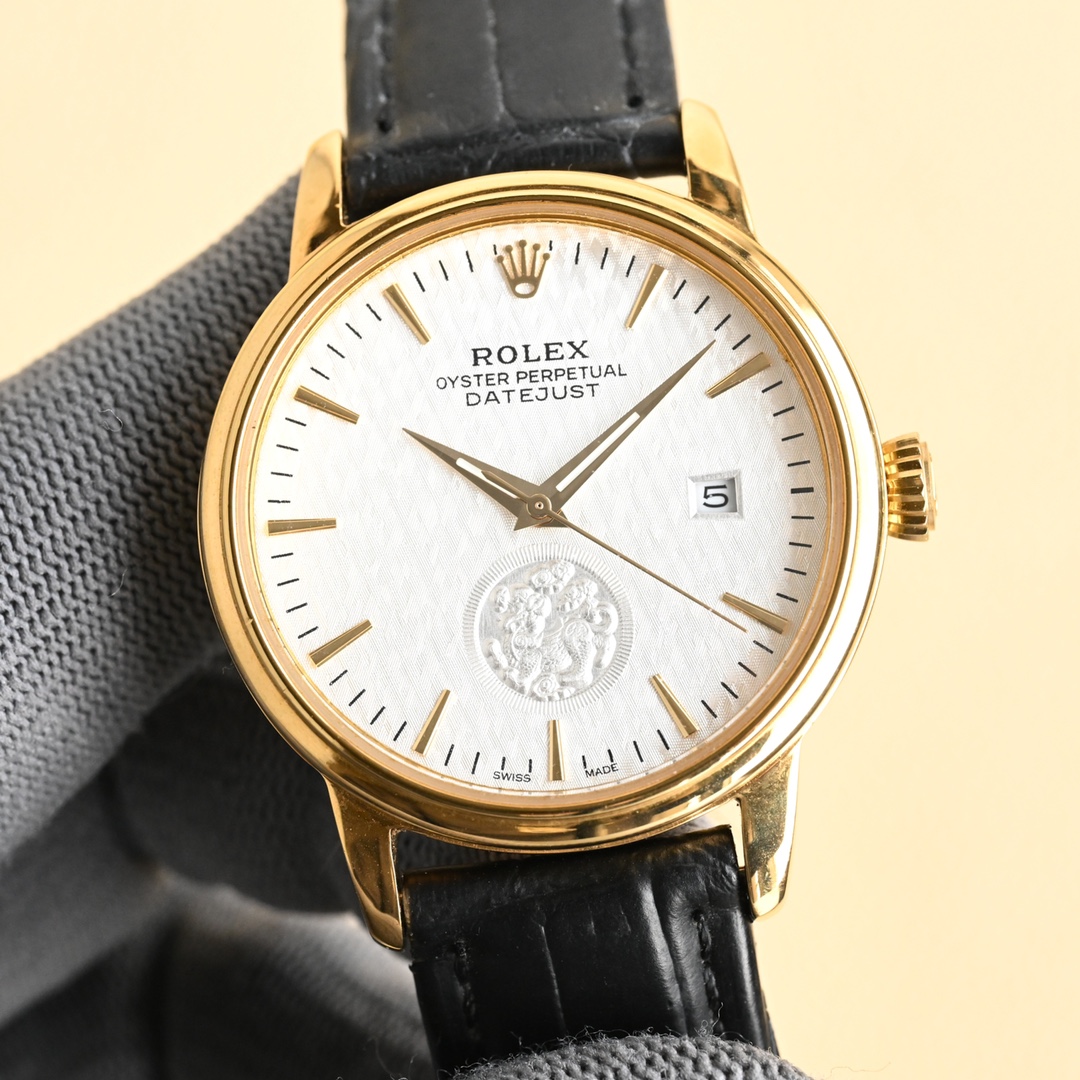 NO:337336,White shell and gold shell are popular in the store. Rolex [ROLEX] [Benefit Pixiu] upgraded version of men's watch adopts a unique dial design. It is matched with the 3D three-dimensional sense of the Busy Pixiu, and the overall effect is more high-end and luxurious Rolex. When you first meet Rolex, you will be looking forward to one day. When you wear Rolex, you will be smooth sailing and will be developed. You are worthy of it. Welcome to comment!  !  The movement is paired with a new imported movement (zero rework) Size 40mm, mirrored sapphire glass never scratched, material 316L stainless steel case, power reserve 48 hours, waterproof depth 100 meters Italian calf belt!  !  ,,rolex,cowhide19860909白壳 金壳 店家爆款主推 劳力士【ROLEX】【招财貔貅】升级版本 男士腕表 采用独特的表盘设计 搭配招财貔貅的3D立体感,整体效果更显高档奢华的劳力士, 初识劳力士必憧憬有朝一日能拥有它,戴上劳力士必顺风顺水必发达,你值得拥有,欢迎评鉴！！ 机芯搭配全新进口机芯（零返修） 尺寸40mm 镜面蓝宝石玻璃永不刮花 材质316L精钢表壳 动力储存48小时 防水深度100米 意大利小牛皮带！！,,rolex,cowhide,Watch