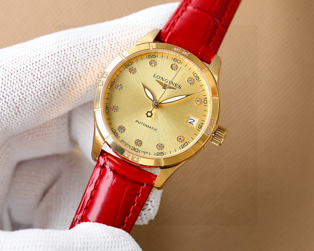 NO:394029,White-Gold.♀♀♀♀ New Longines mechanical women’s watch, launched a new product designed for every woman, suitable for all goddesses to wear, and can show noble and elegant temperament in different scenes. Giving goddesses and best friends, the best choice is the highest quality. Mirror sapphire crystal glass- scratch-resistant material is made of 316 stainless steel case, power reserve 48 hours, waterproof and waterproof depth meters, size 33, movement brand new imported 8215 zero rework belt imported from Italy, calfskin, original snaps, so that every goddess has his own noble identity!  Each high-quality AD produces, longines, cowhide19860909白-金.♀♀♀新款浪琴机械女表,推出为每一位女性设计的新品,适合所有女神佩戴,在不同场景都能显示出高贵而优雅的气质,送女神,送闺蜜,不二之选最高品质 镜面蓝宝石水晶玻璃-防刮 材质采用316精钢表壳 动力储备48小时 防水防水深度米 尺寸33 机芯全新进口8215零返修 皮带意大利进口小牛皮,原装按扣,让每一位女神都有属于自己尊贵的身份！个个精品AD出品 精品不断,,longines,cowhide,Watch