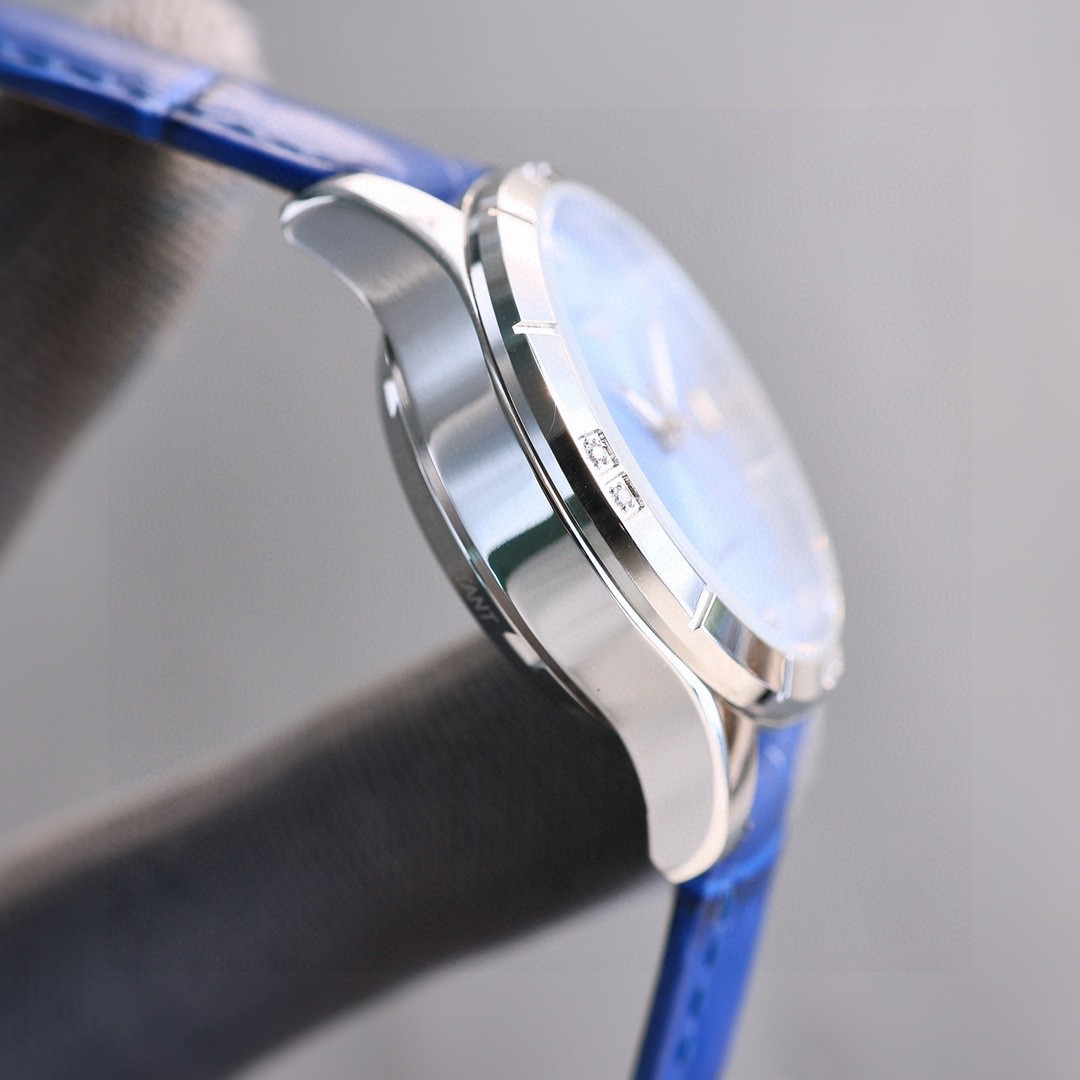 “White Zip 1840-1955 Women’s Wristwatch with Sapphire Crystal Glass and Italian Cow Skin Strap” - 图片 6