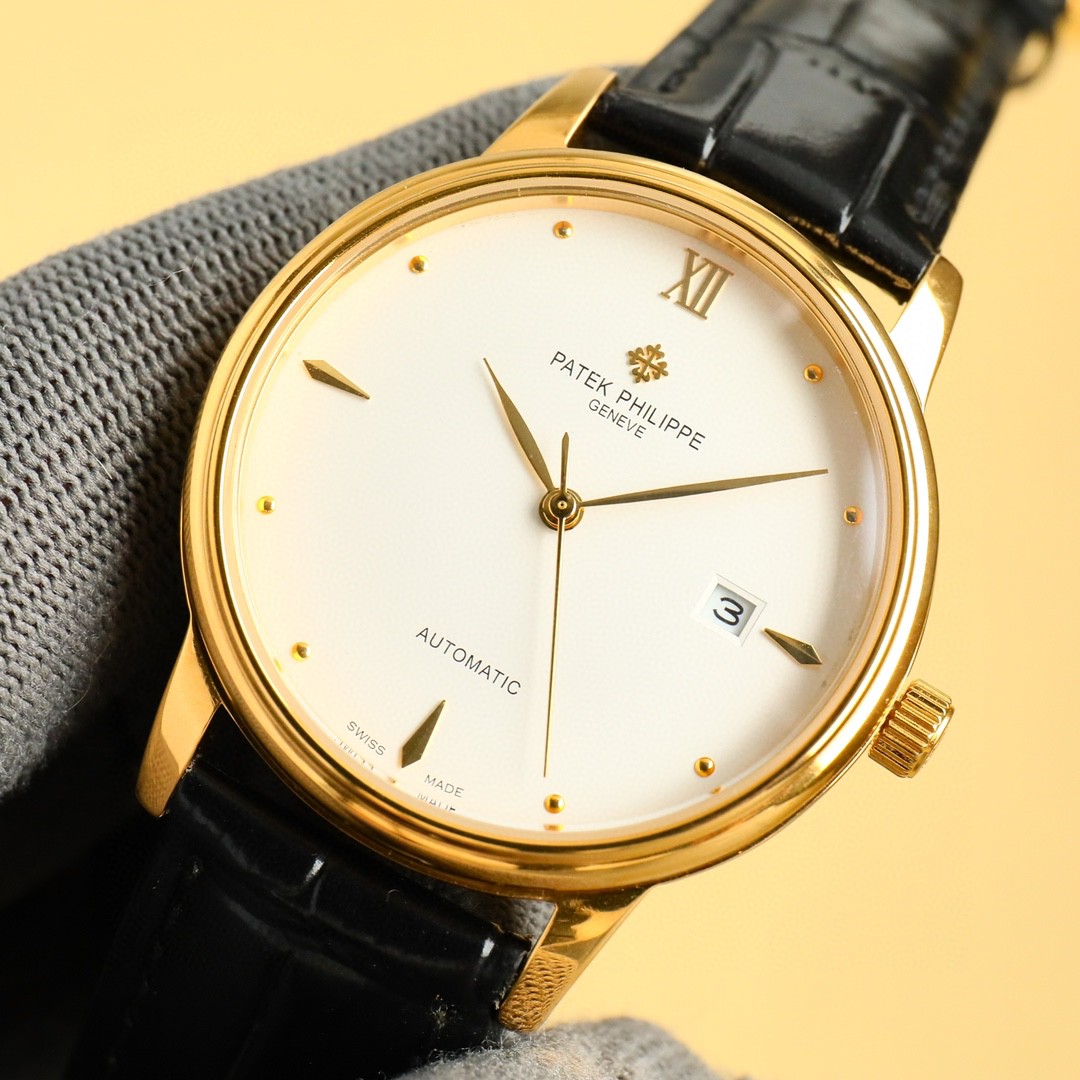 NO:896037,Platinum Rose is a new model on the market, Patek Philippe, a noble work of art with a brand new imported movement (0 repairs) imported 316 stainless steel with a diameter of 40mm. Wear-resistant and scratch-resistant sapphire glass, super waterproof to 100 meters!  Simple but not simple!  You can easily own time, but you cannot easily own Patek Philippe (Serious promise: The physical product has a better luster and a more exquisite feel. The dial and scale are lifelike. The craftsmanship of the shell and case are all master-level body-tested. In addition, the high-tech forging of new era machines is shocking and noble when you use it.,patek philippe19860909白金玫 新款上市,百达翡丽,贵族的艺术品搭配全新进口 机芯（0返修）进口316精钢直径40mm.耐磨防刮蓝宝石玻璃,超强防水100米！简约而不简单！你可以轻易拥有时间,但你不能轻易拥有百达翡丽 ( 慎重承诺 产品实物光泽手感更佳精湛 字盘刻度栩栩如生 壳套工艺都是宗师级别轻身检验 加上新时代机器高技锻造 上手震撼尊贵非凡,,patek philippe,Watch