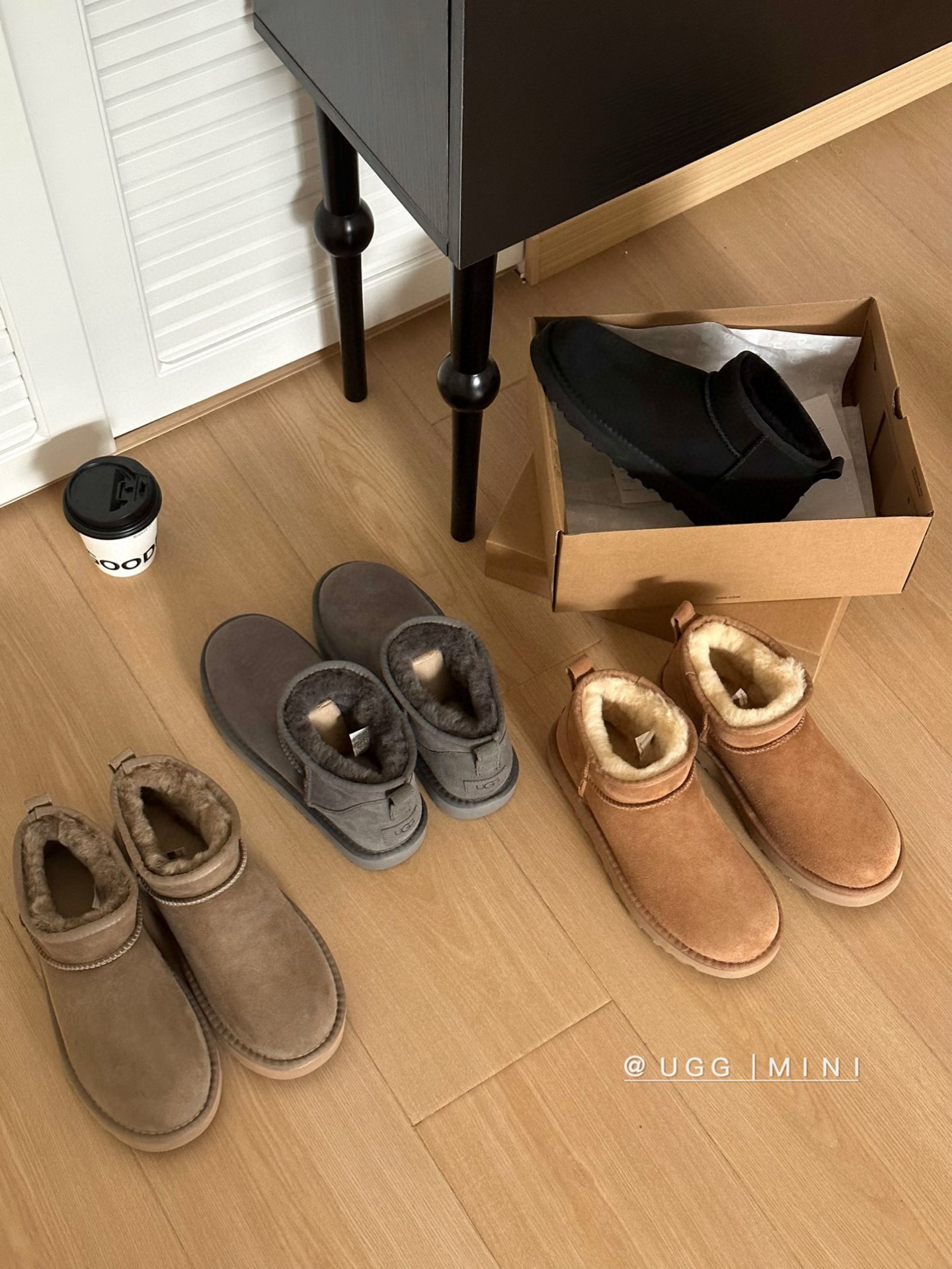🆕🔜mini～周冬雨｜男款
▪️采用隆丰澳洲进口皮毛一体
▪️防滑.耐磨大底  
size：40-44【