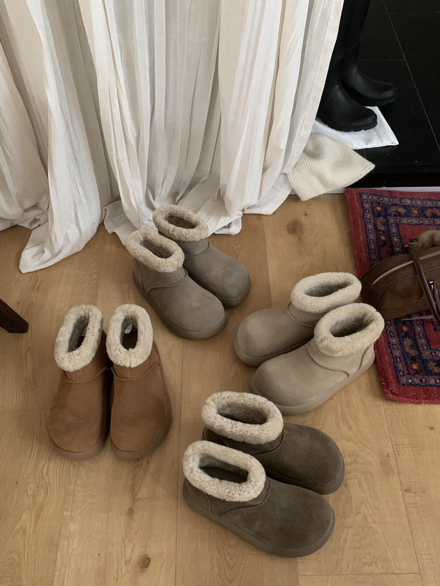 🔥【厚底！厚底！】UGG土豆短靴卷毛四色美拉德色女孩的梦中情靴全手工制作头层牛反绒 内里泰迪羊卷毛搭配超