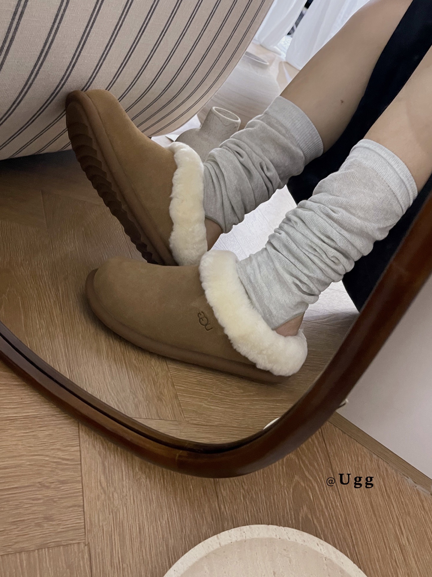 🔥UGG1 羊毛口两穿士豆鞋冬季新款拖鞋外穿厚底全包，让你的脚丫子整个冬天都暖洋洋的！简约的设计百搭任何