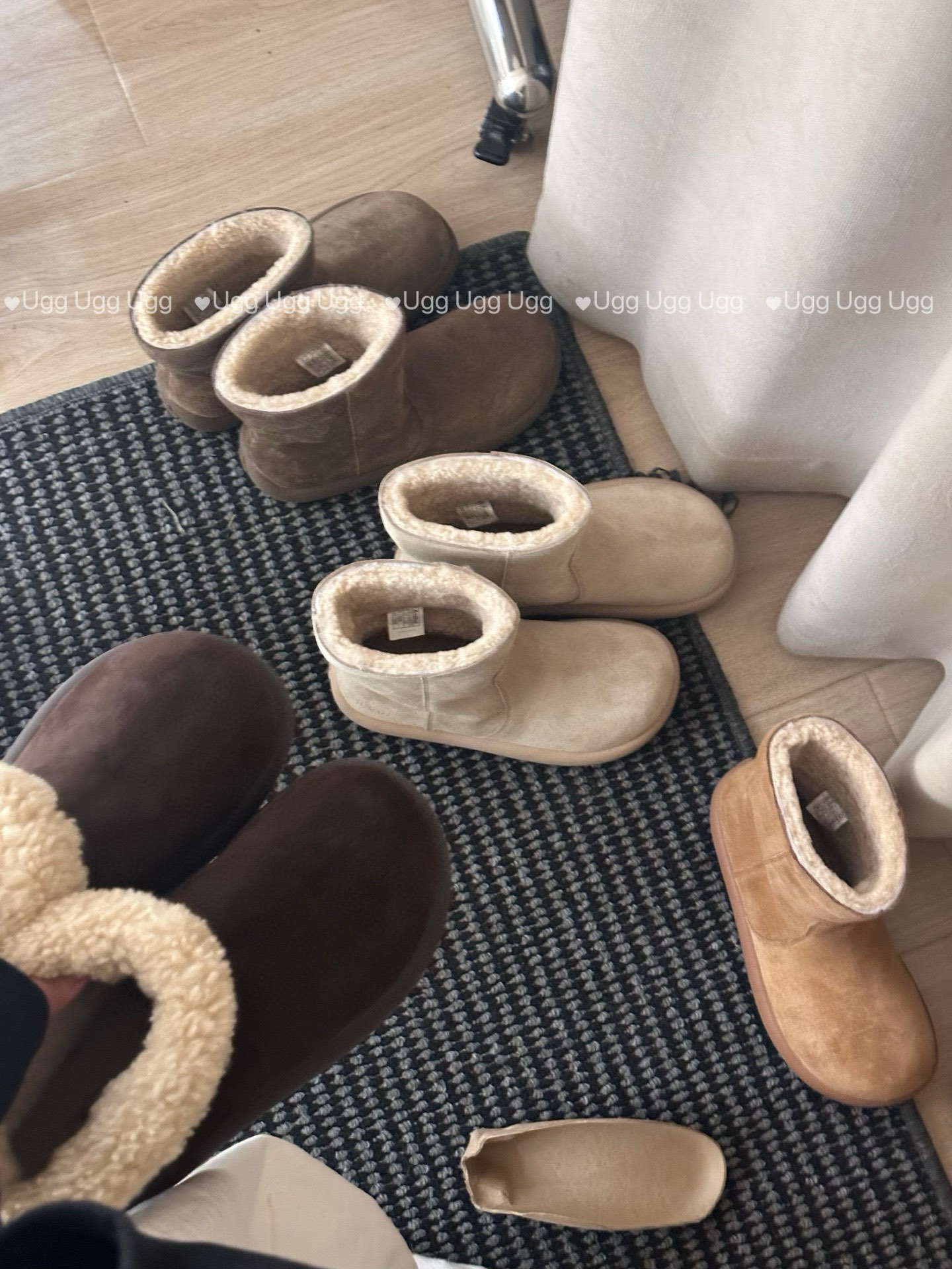 🔥𝐔*𝐠 ₂₀₂₅ . 卷毛两穿土豆靴🥔土豆版型舒适百搭保暖卷毛羊内里 翻边可两穿的设计防滑大底不用担心