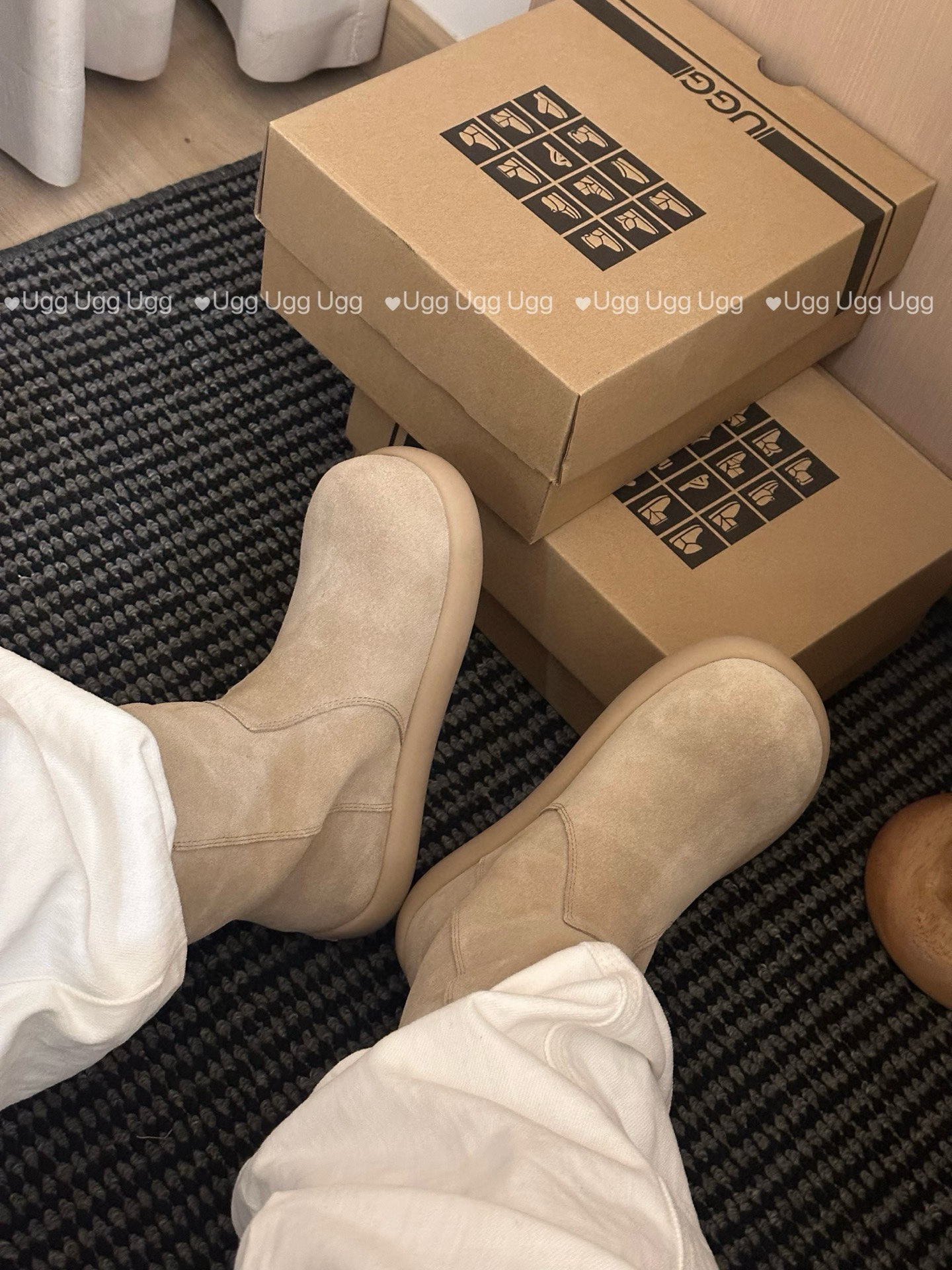 🔥𝐔*𝐠 ₂₀₂₅ . 卷毛两穿土豆靴🥔土豆版型舒适百搭保暖卷毛羊内里 翻边可两穿的设计防滑大底不用担心