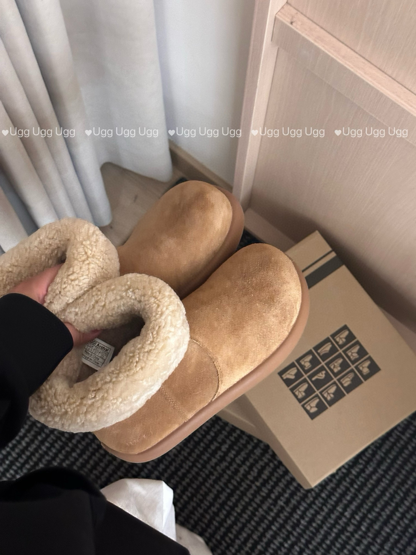 🔥𝐔*𝐠 ₂₀₂₅ . 卷毛两穿土豆靴🥔土豆版型舒适百搭保暖卷毛羊内里 翻边可两穿的设计防滑大底不用担心