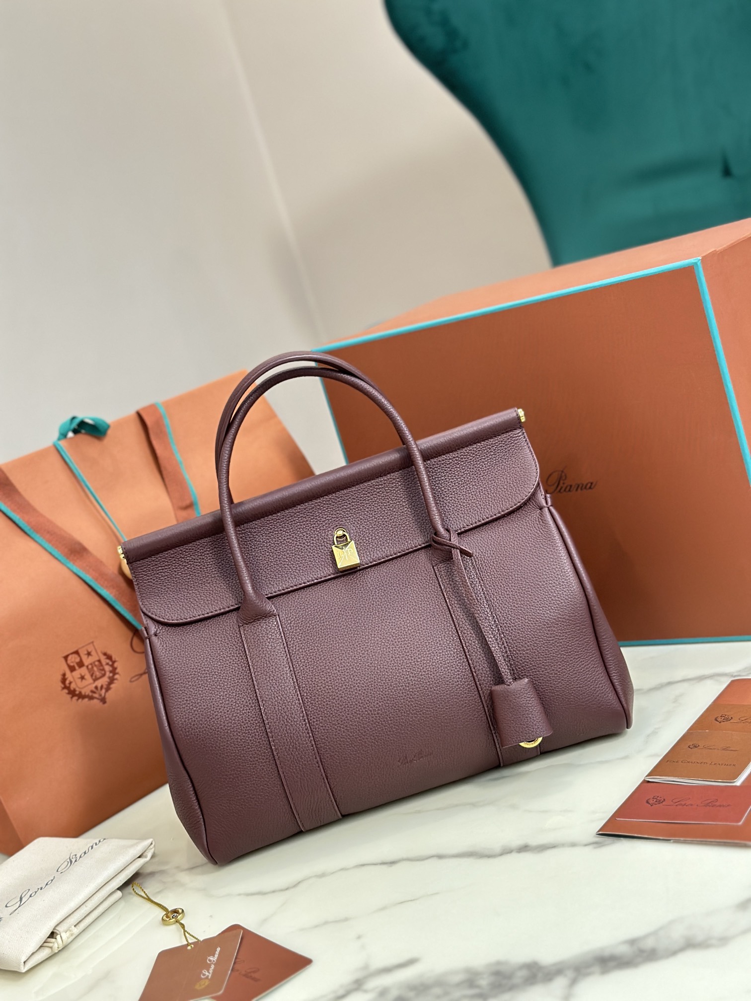 Stylish Loom L32 Handbag with Multiple Wear Options and Steel Hardware - 图片 2