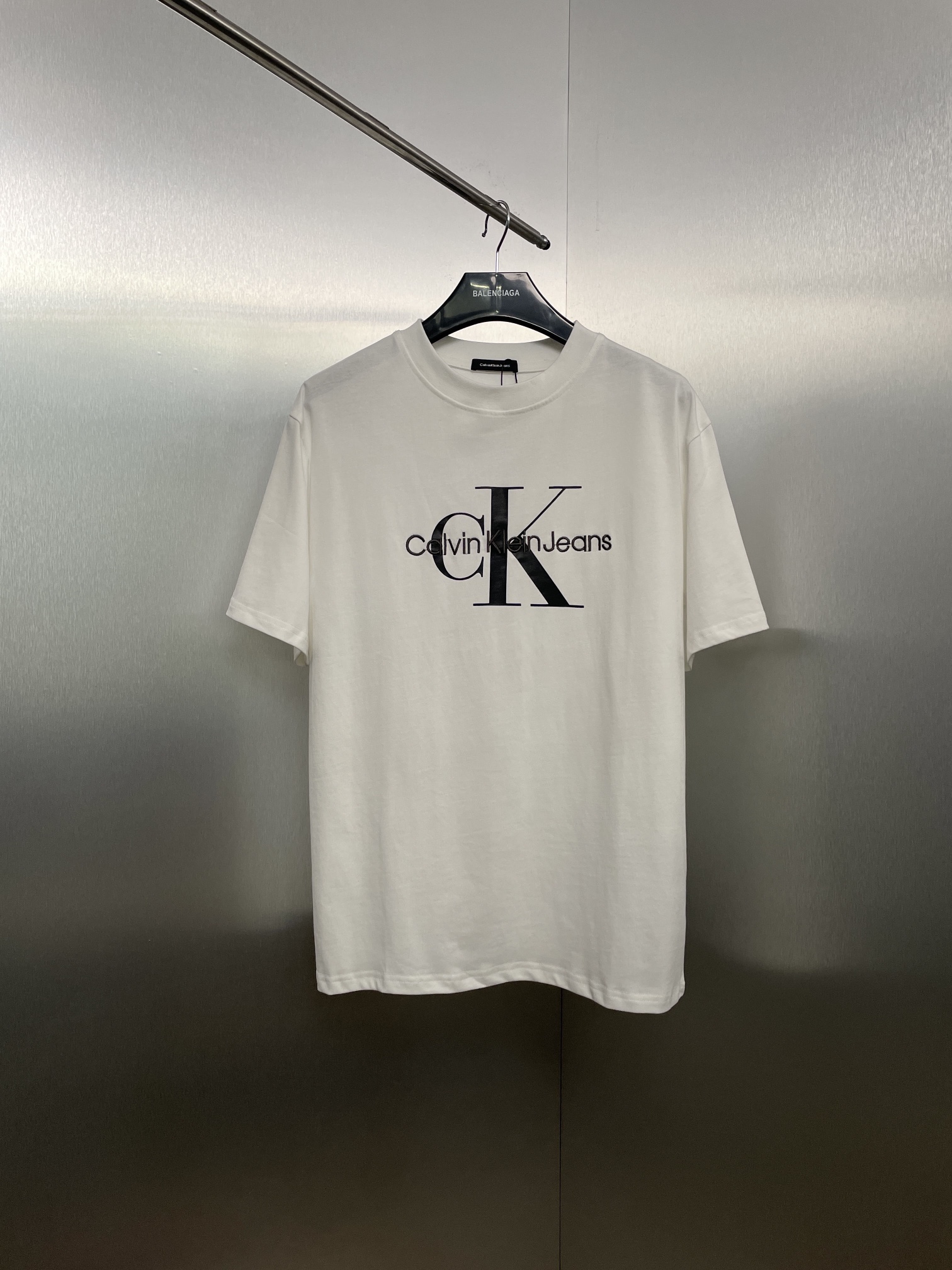 Calvin Klein Clothing T-Shirt Black White Embroidery Unisex Cotton Mercerized Silk Fashion Short Sleeve