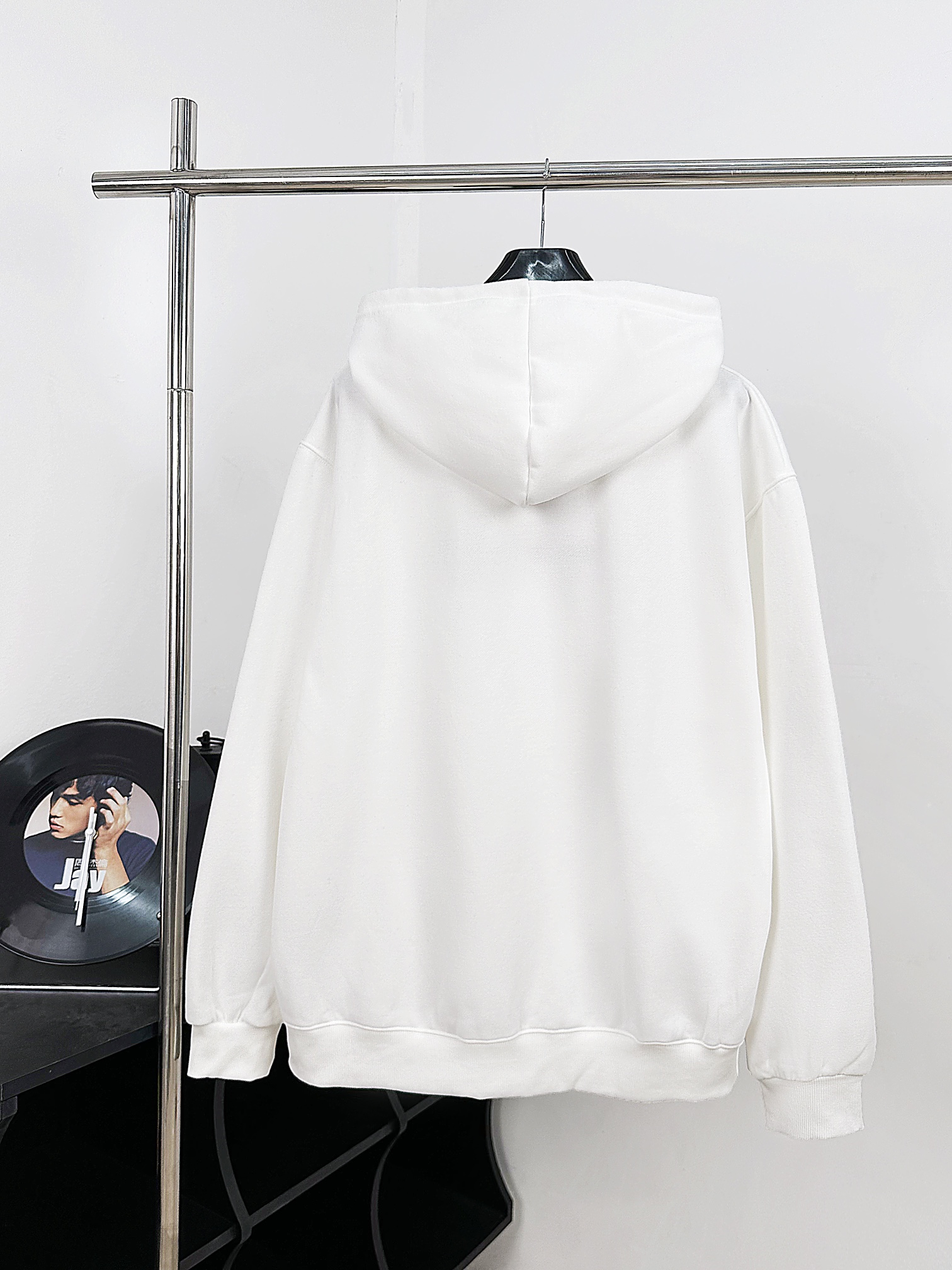 2024 Calvin Klein Autumn Hat Collection for Men and Women: Long-lasting Style in Black and White - 图片 2