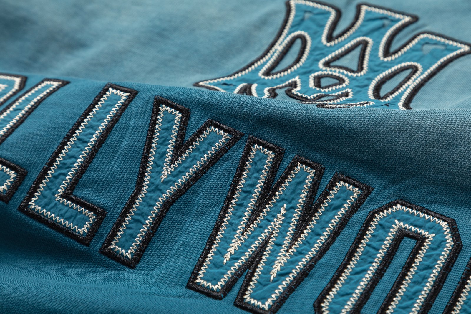 Amiri Shampoo Embroidery Logo Tee in Black and Lake Blue, 300g Fabric. - 图片 8