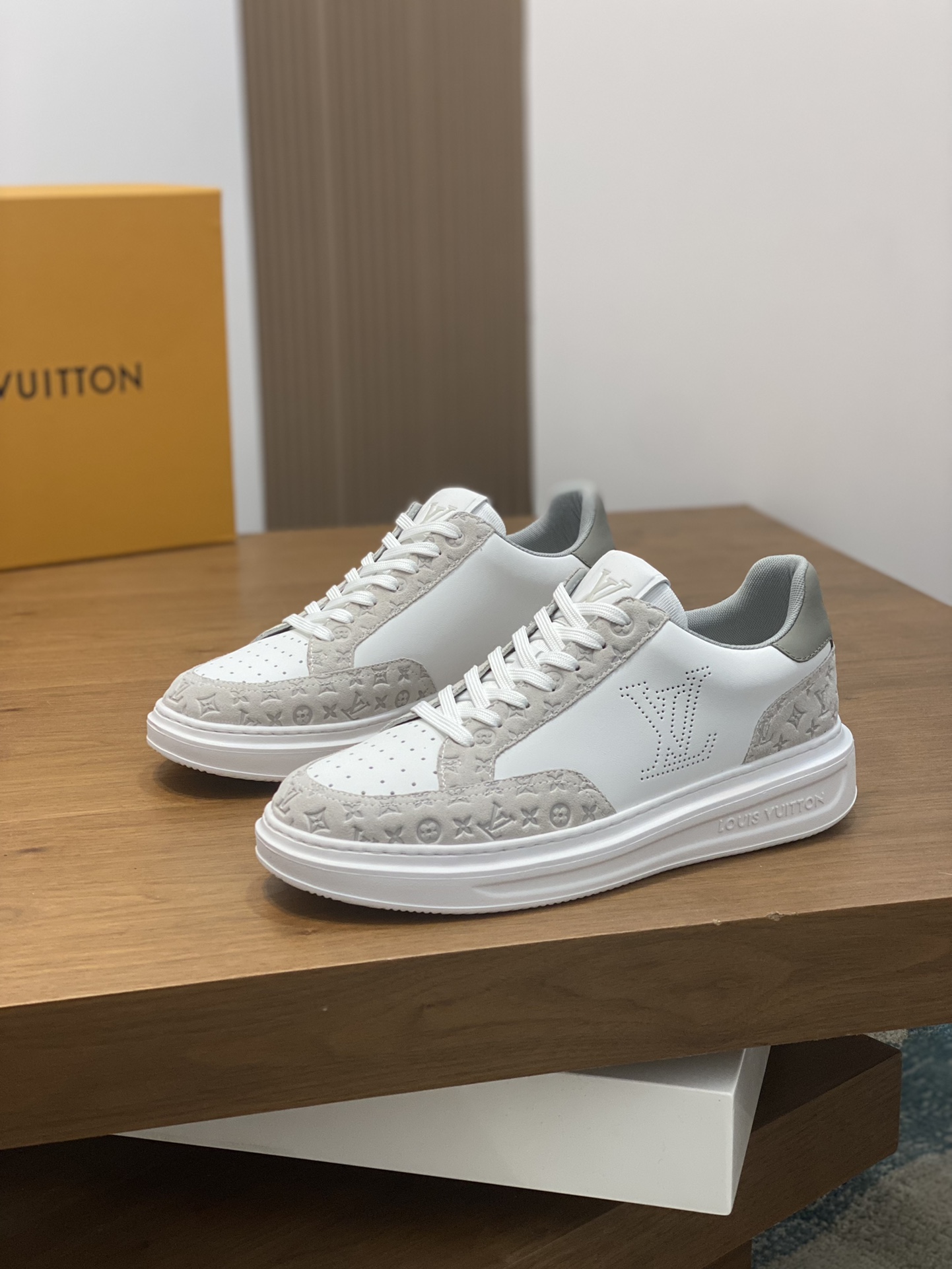 Louis Vuitton Sapatos Tênis Couro de vaca Borracha Calças moletom