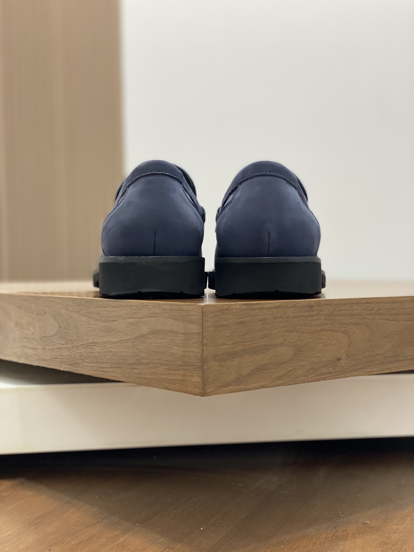 High-Quality Ferragamo Men’s Shoes: Top-Heavy Design, Imported Leather, Gold Detail, Various Sizes. - 图片 8