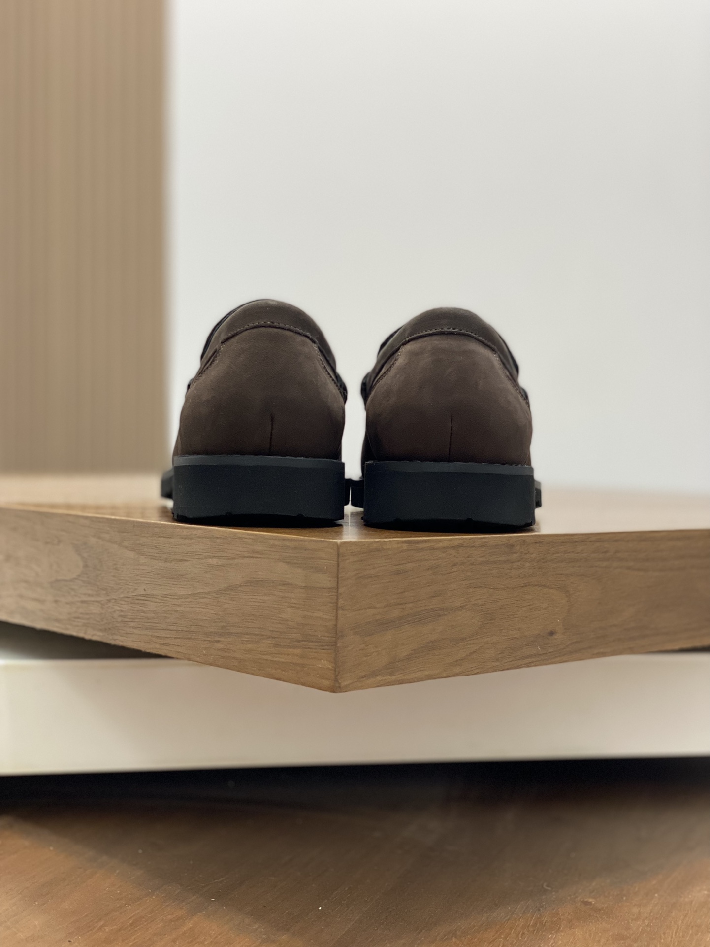 Luxury Ferragamo Men’s Shoes: High-Quality, Imported Leather, Gold Detail, Sizes 38-45 - 图片 8