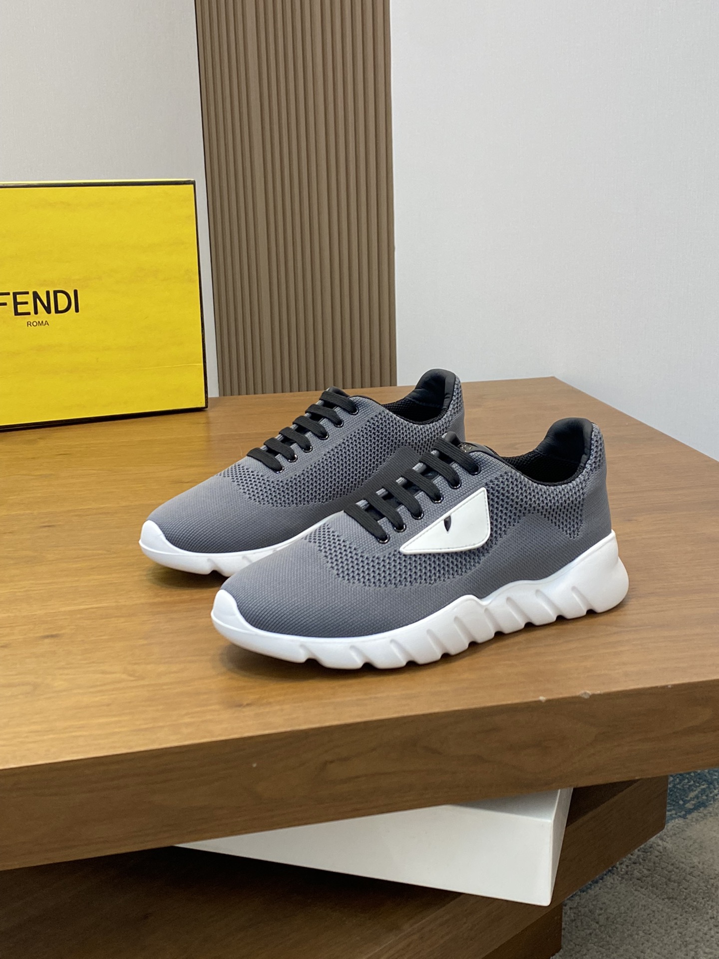 Fendi Style Leather Men's Shoes style reference detail image 3 from source 781829