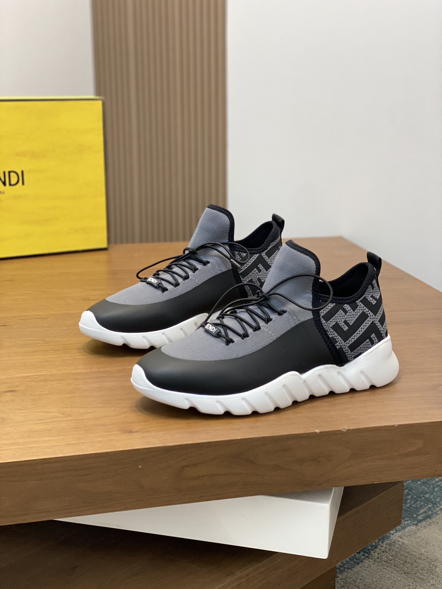 Fendi Style Leather Men's Shoes style reference detail image 3 from source 781799