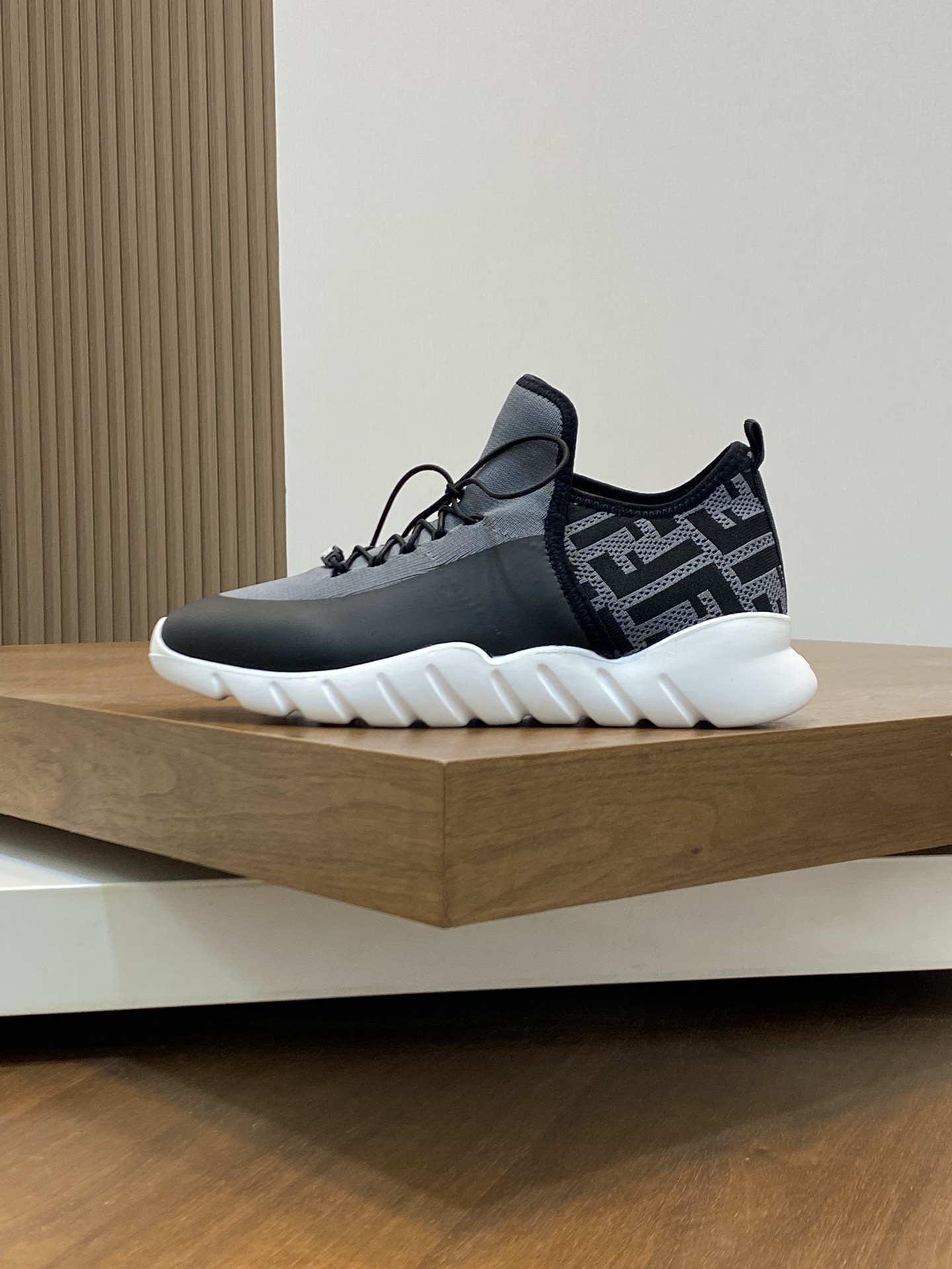 Fendi Style Leather Men's Shoes Lookbook Reference image 2