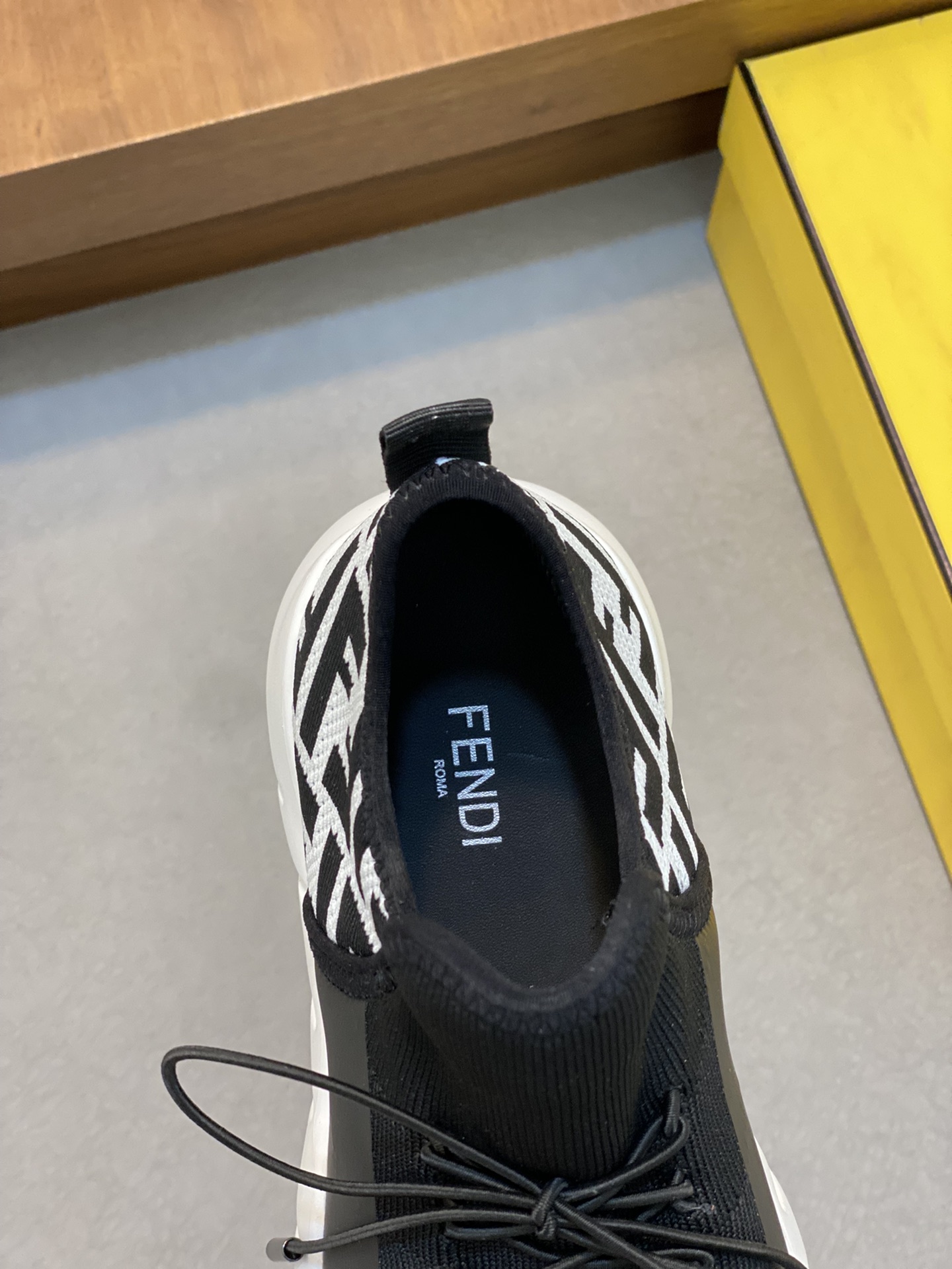 Fendi Style Leather Men's Shoes style reference detail image 7 from source 781802