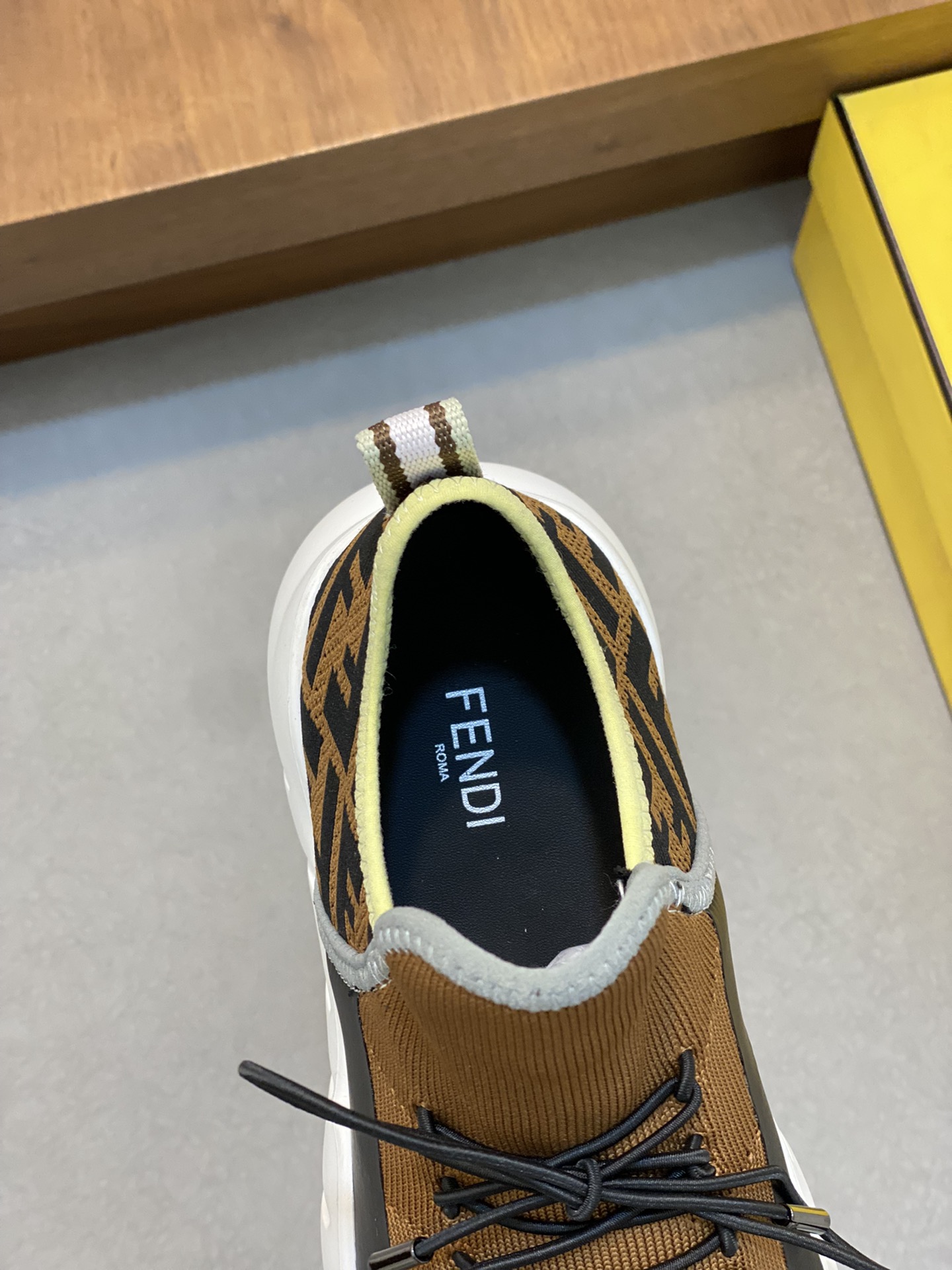 Fendi Style Leather Men's Shoes style reference detail image 7 from source 781804