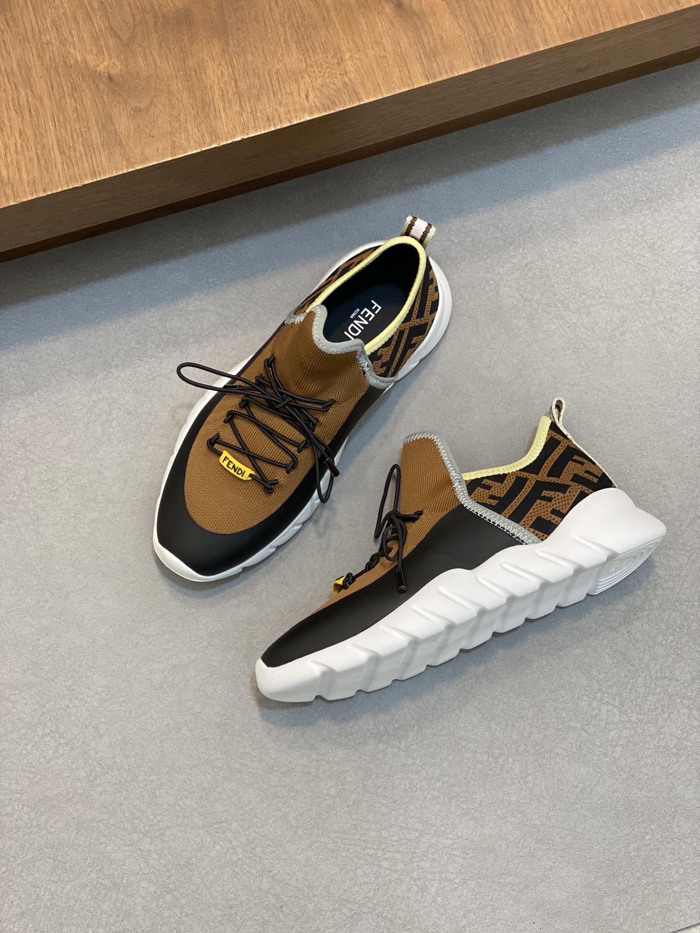 Fendi Style Leather Men's Shoes style reference detail image 5 from source 781804