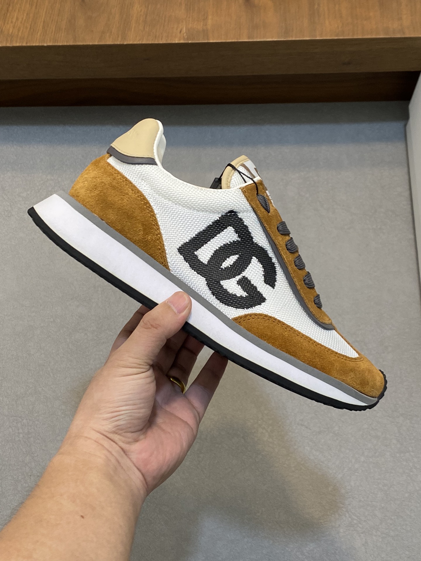 --Nuevo--Dolce&Gabbana--DG de gama alta de los hombres zapatos deportivo-casual. Mostrador superior 